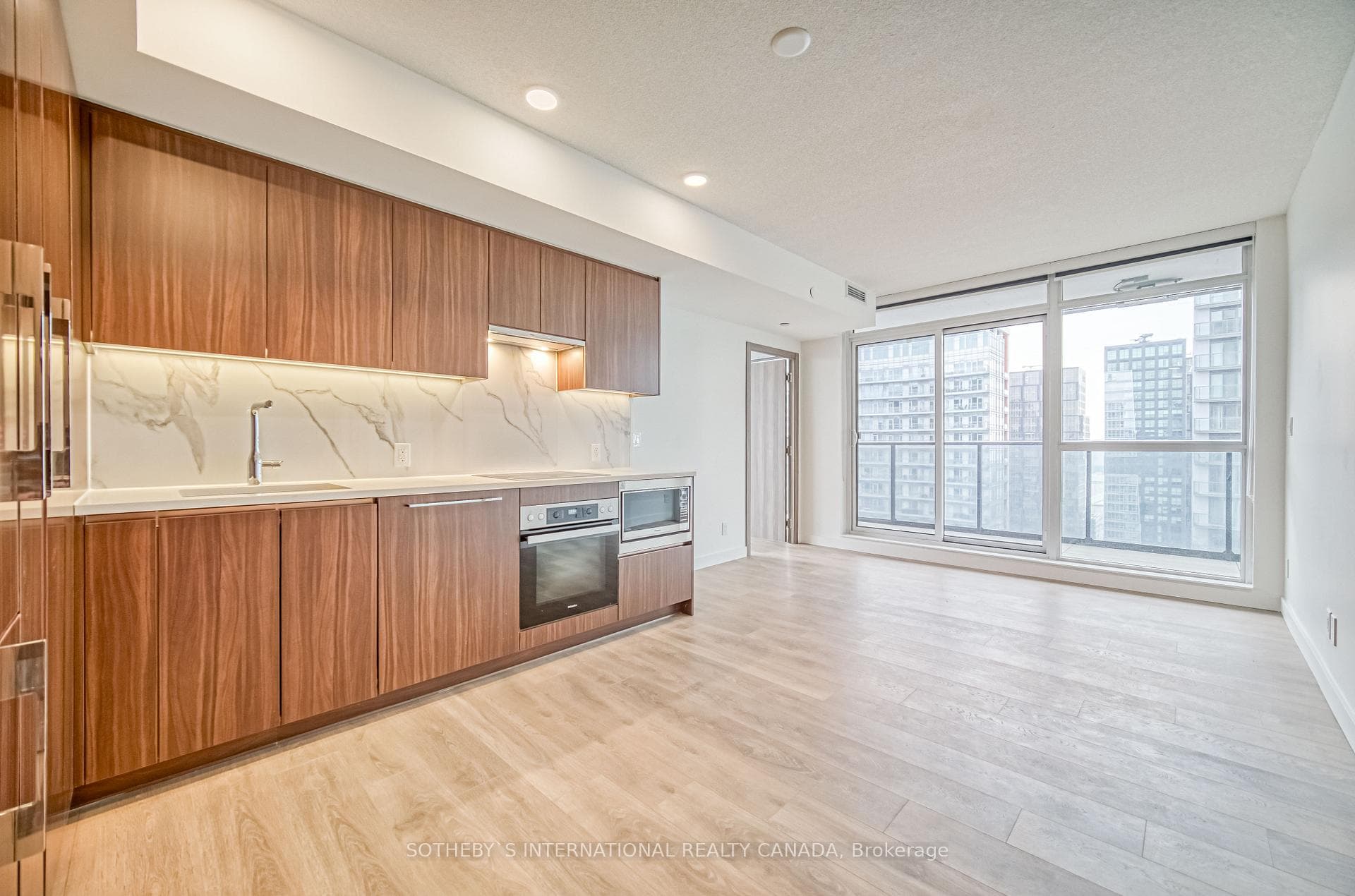 38 Widmer Street Unit 4806 photo 9