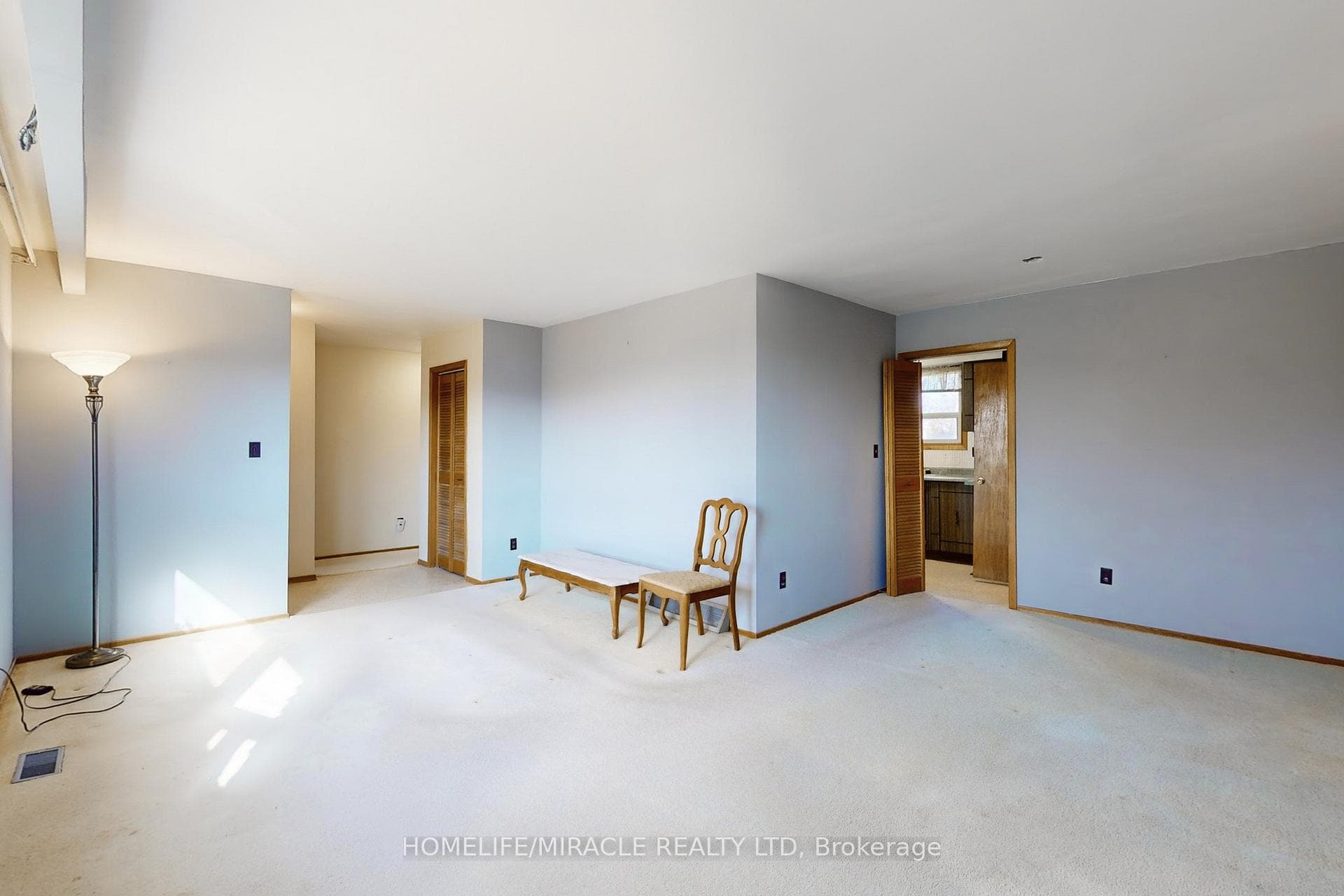1363 Park Rd S Road photo 5