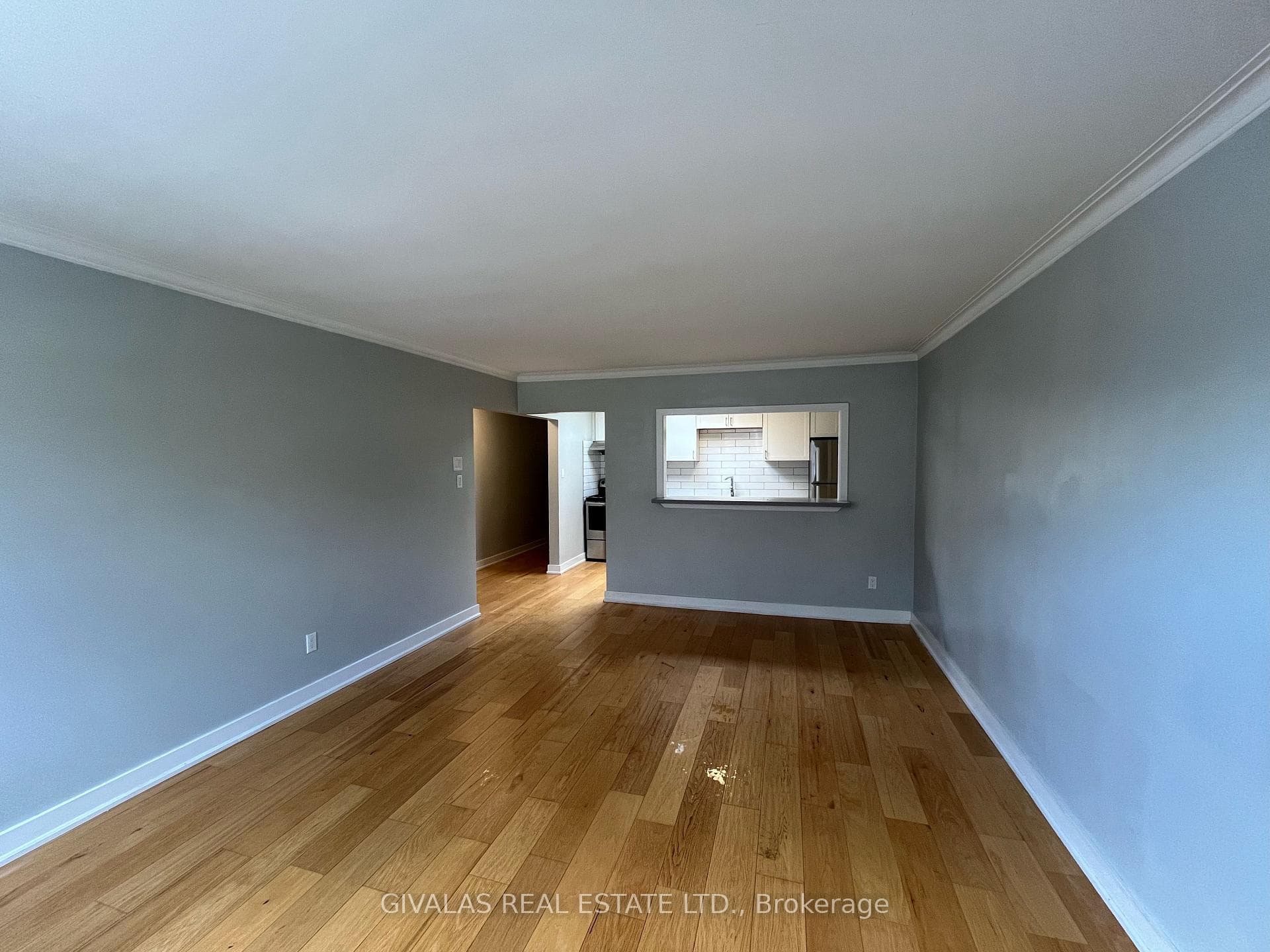 2252 Kingston Road Unit A photo 2
