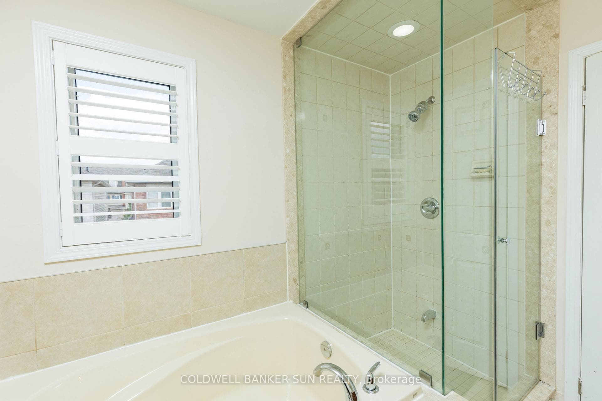 8 Dulverton Drive photo 24