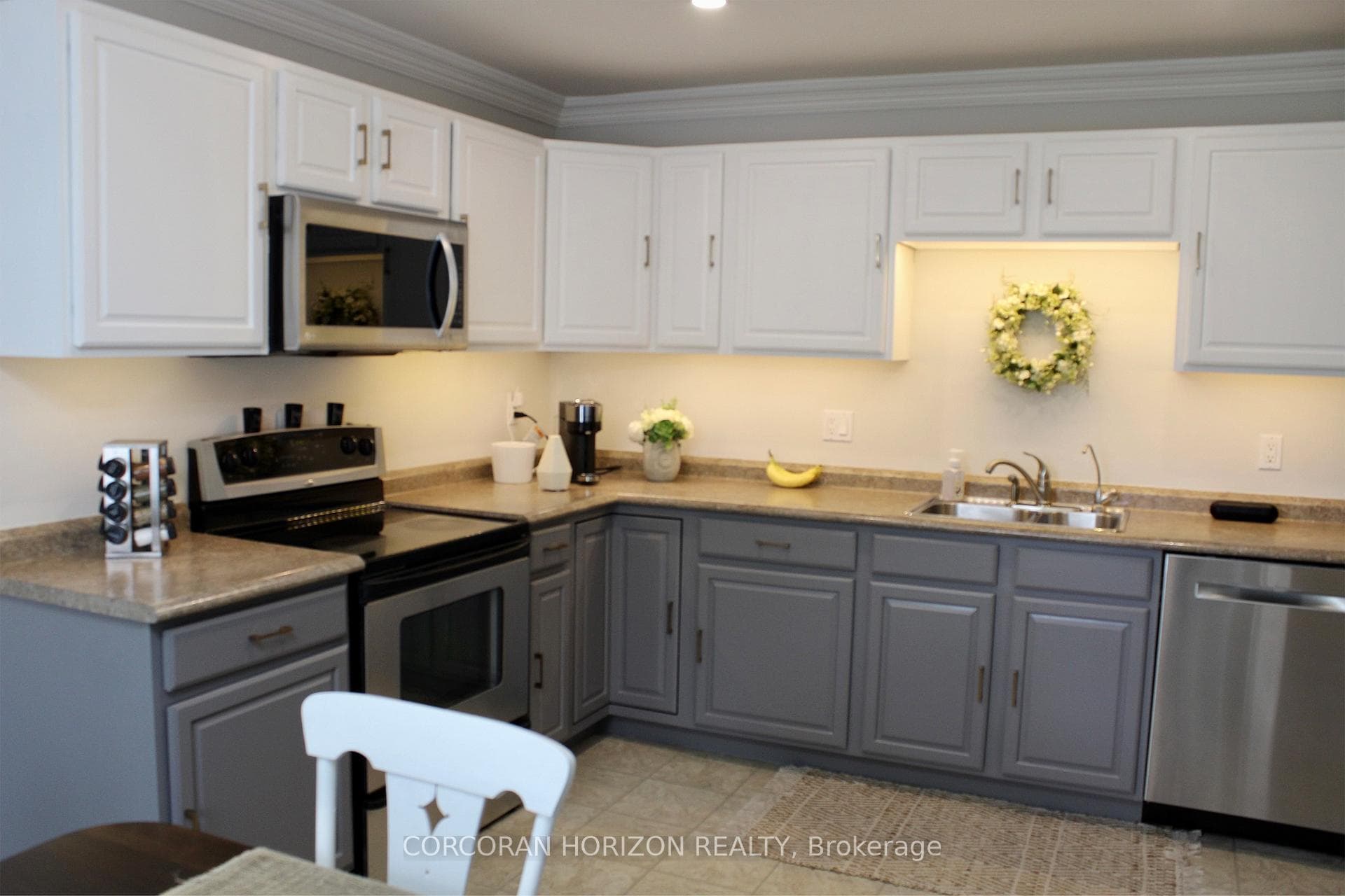 26 Winding Woods Crescent photo 6
