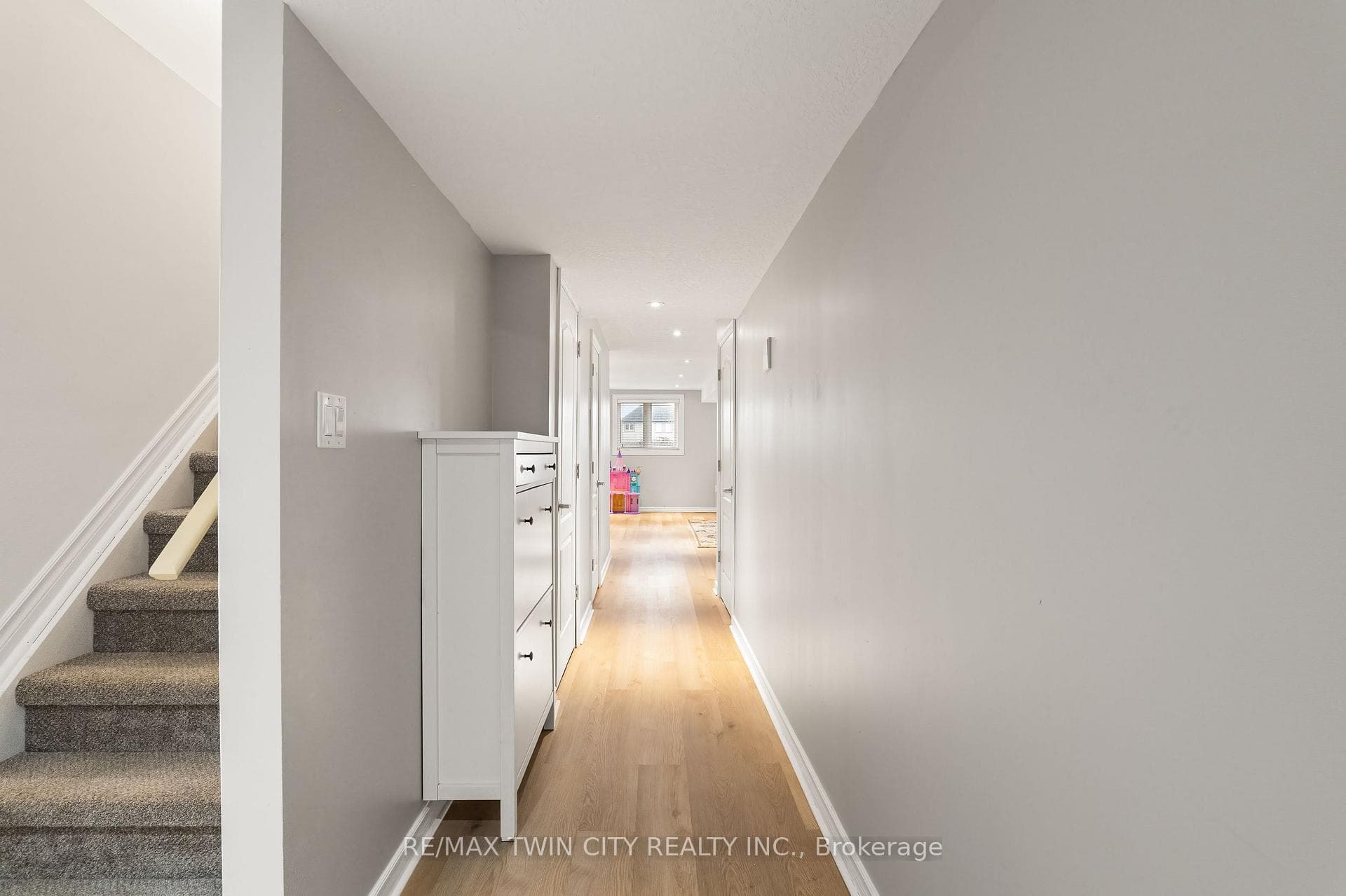 50 Greenwater Street photo 39