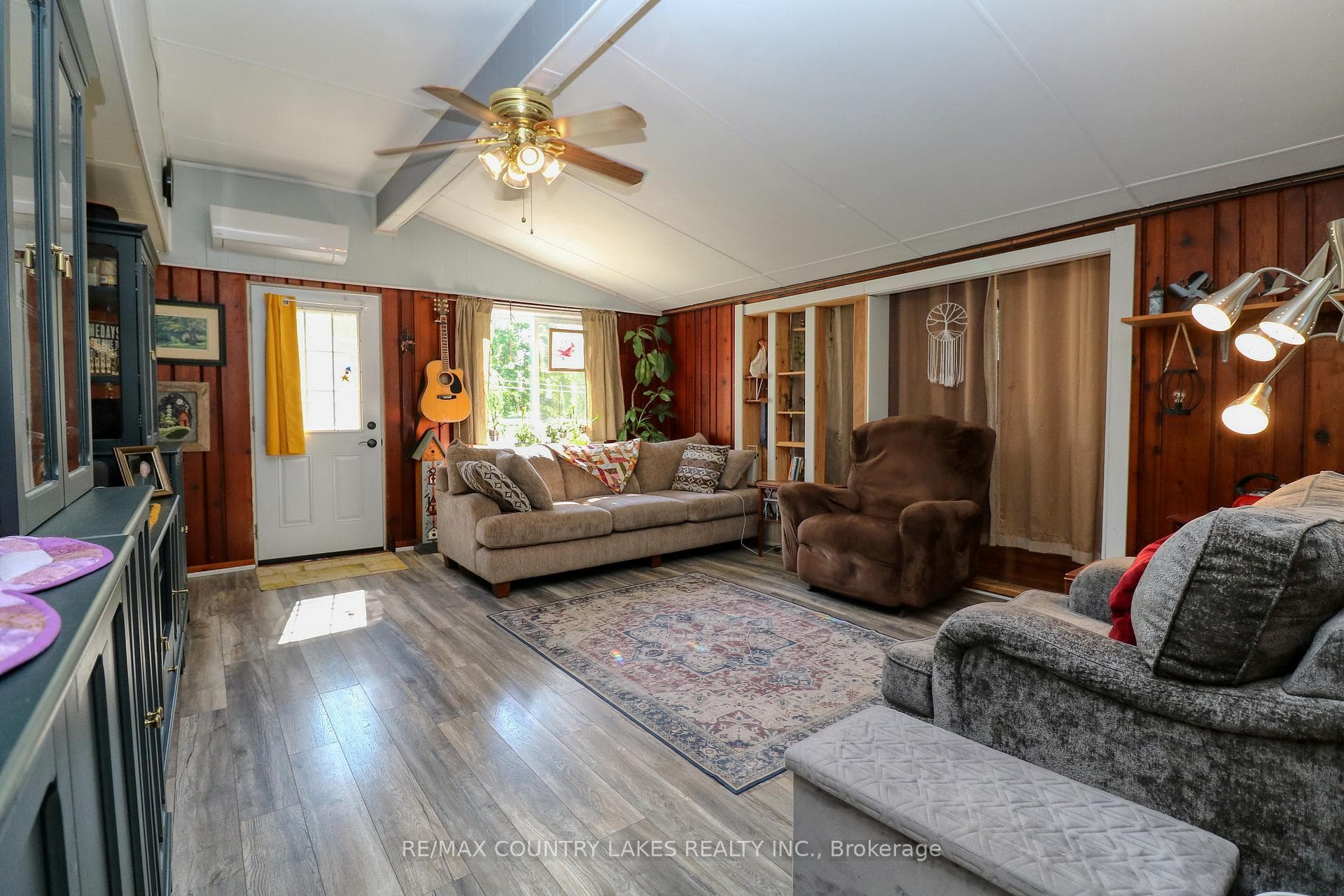 1355 Canal Road photo 9