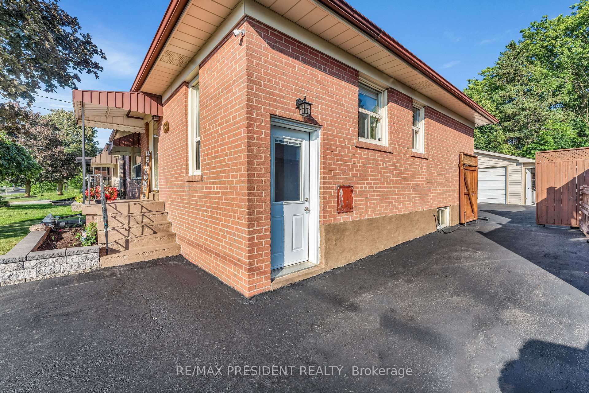 163 Prince Charles Drive photo 25