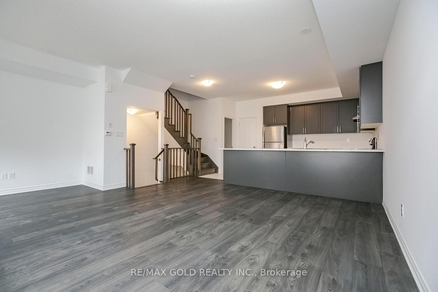 45 Tiveron Avenue photo 12