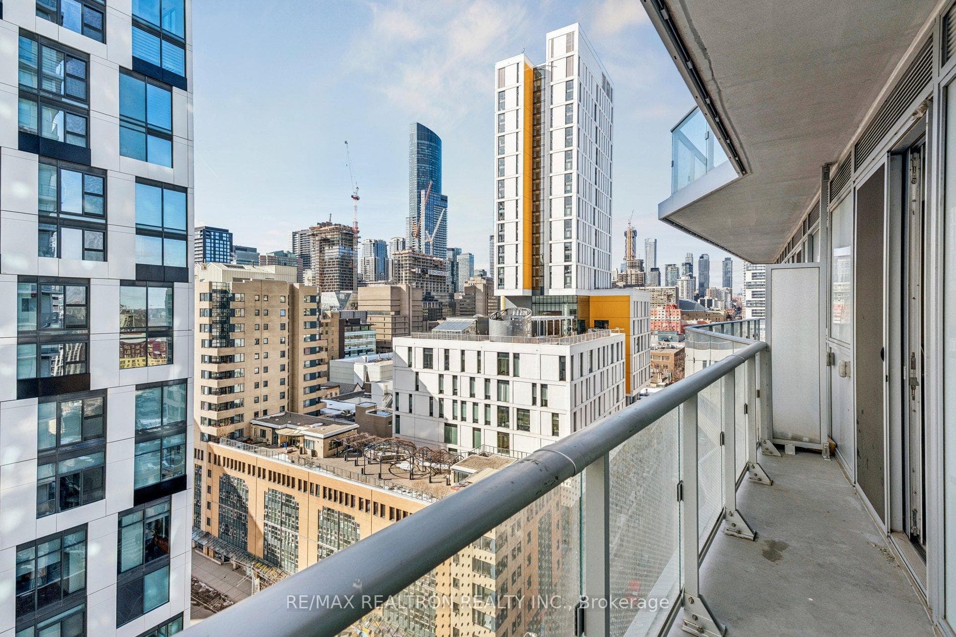 100 Dalhousie Street Unit 1412 photo 25
