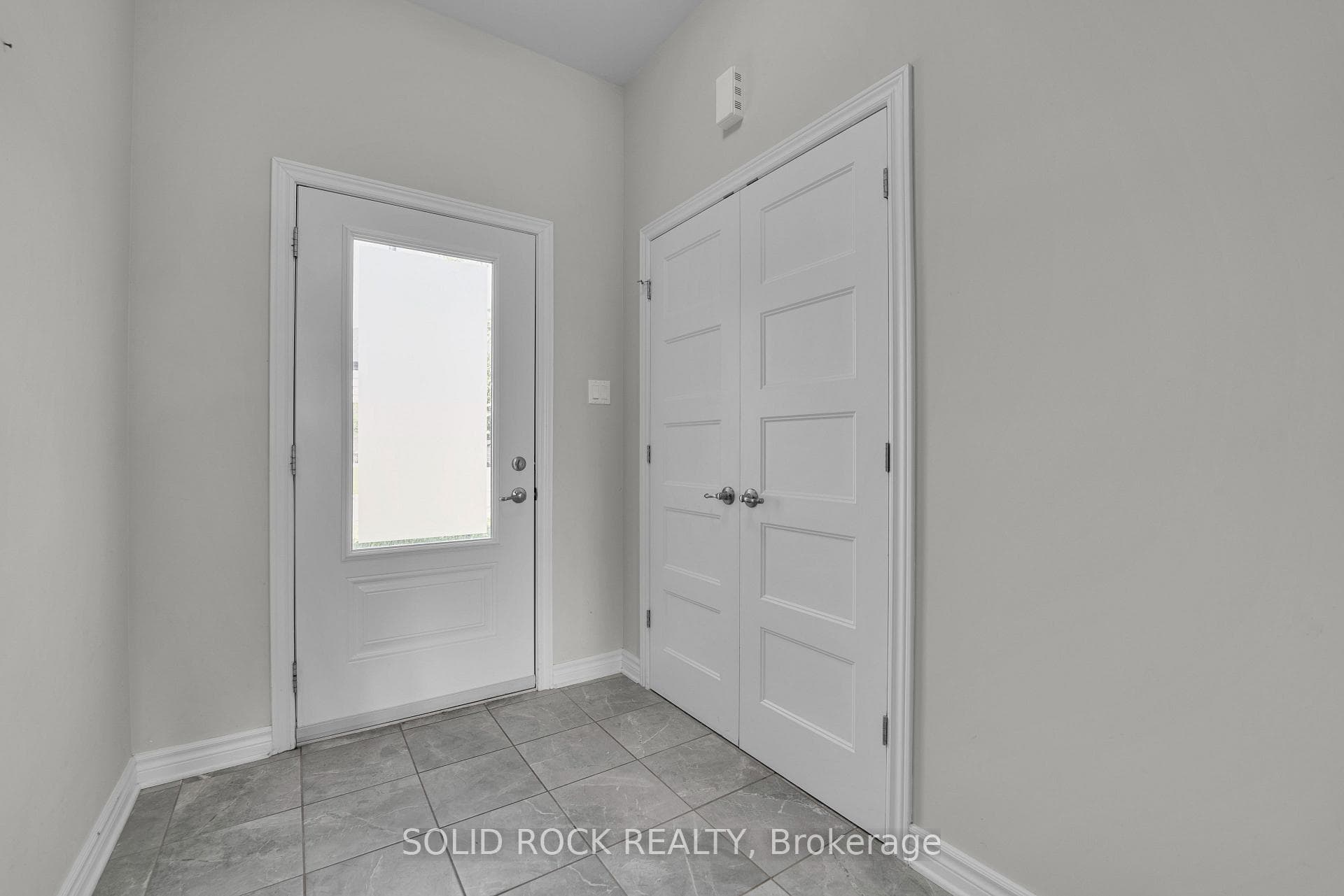 82 O'Donovan Drive photo 3