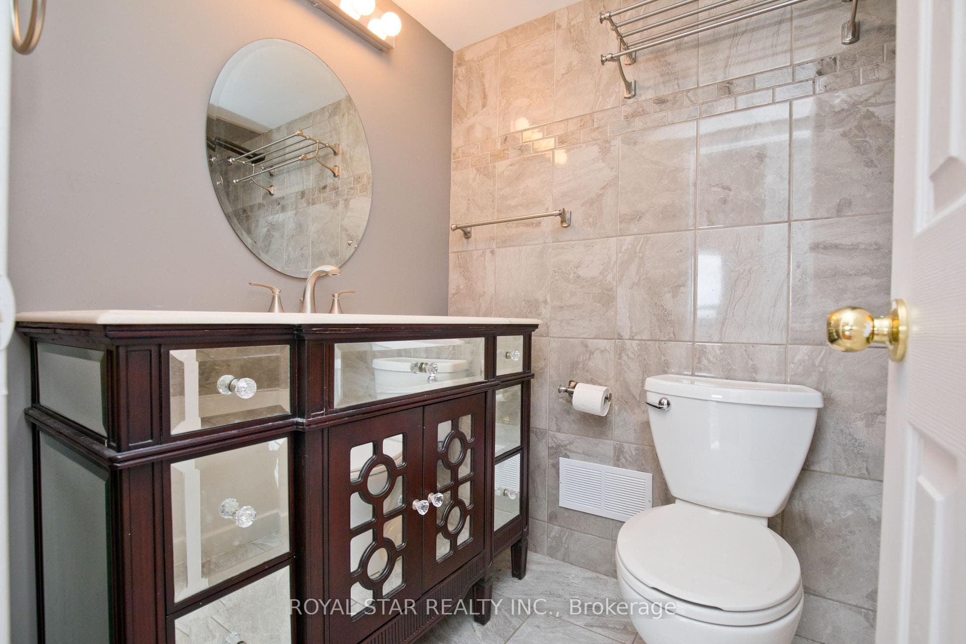 1535 Lakeshore Road Unit 1607 photo 22