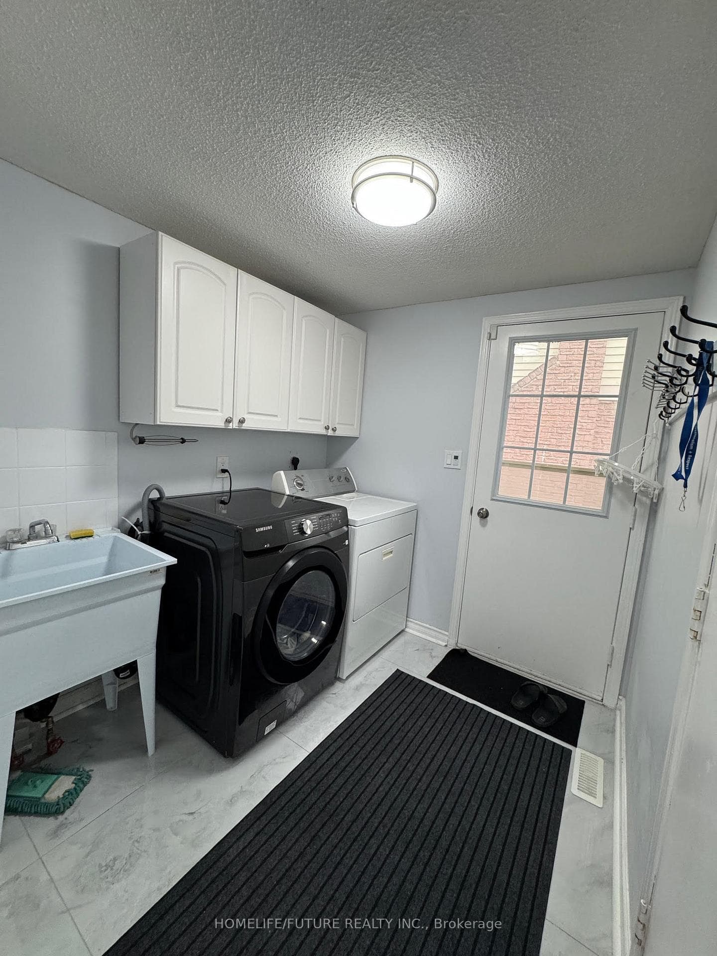 14 Lowder Place photo 9