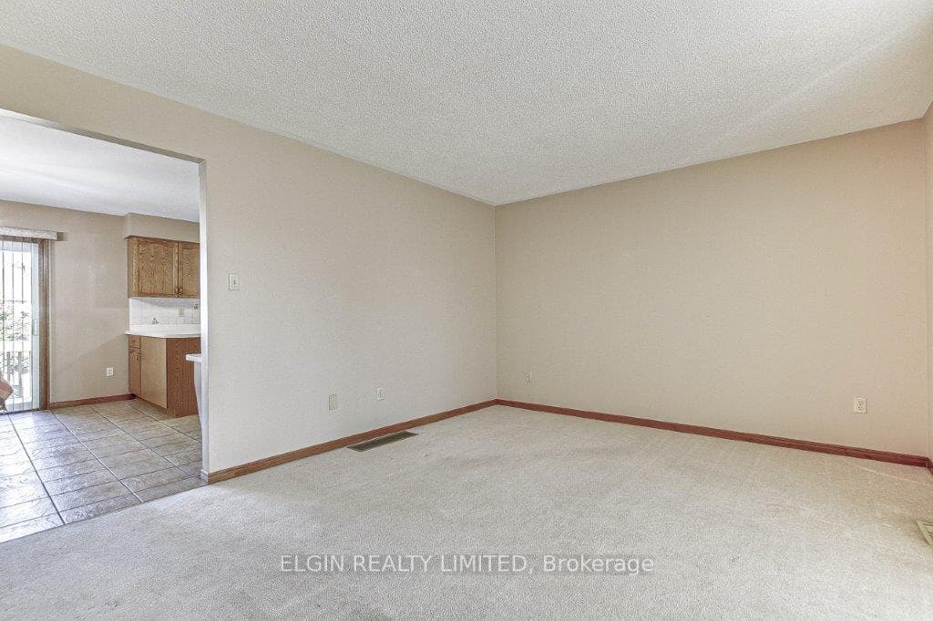 127 Manor Road photo 6