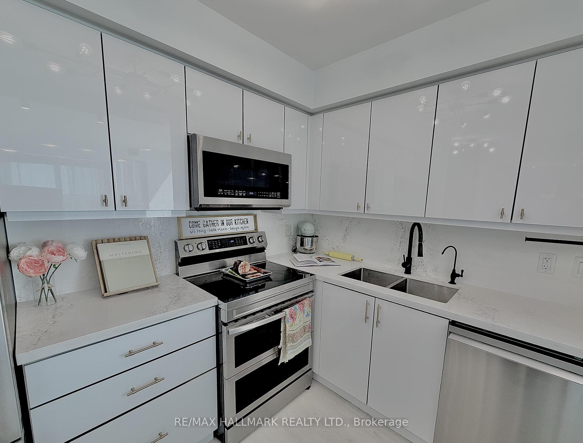 5740 Yonge Street Unit 1904 photo 25