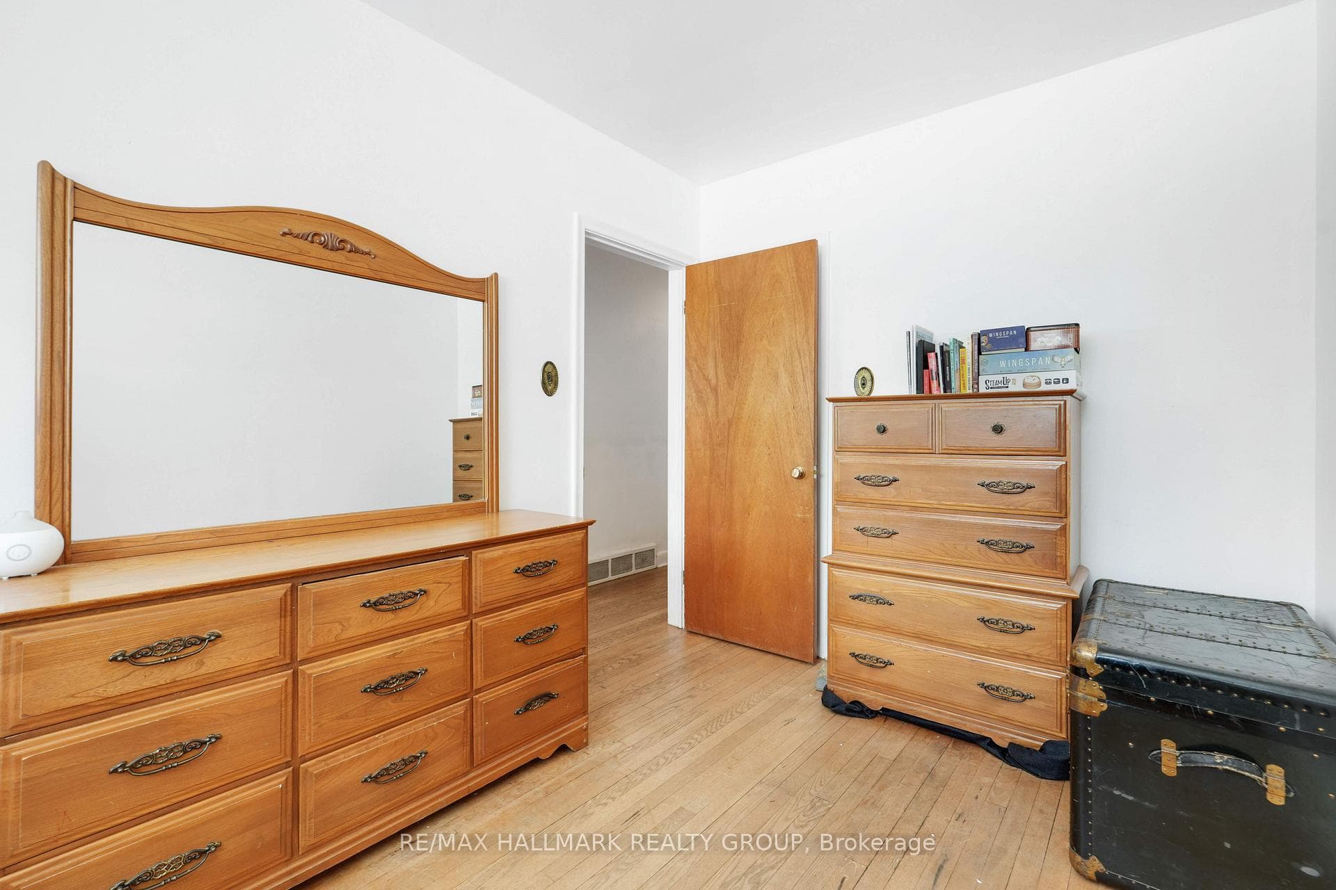 1289 Evans Boulevard photo 22