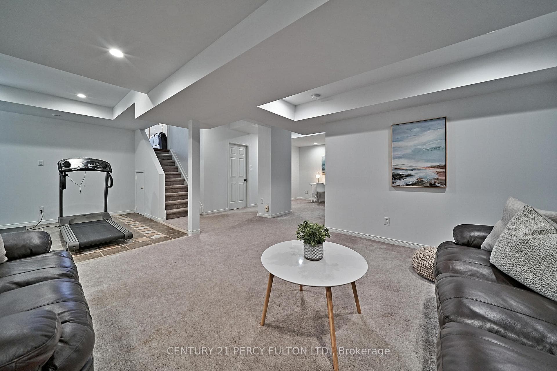 90 Bowles Drive photo 36