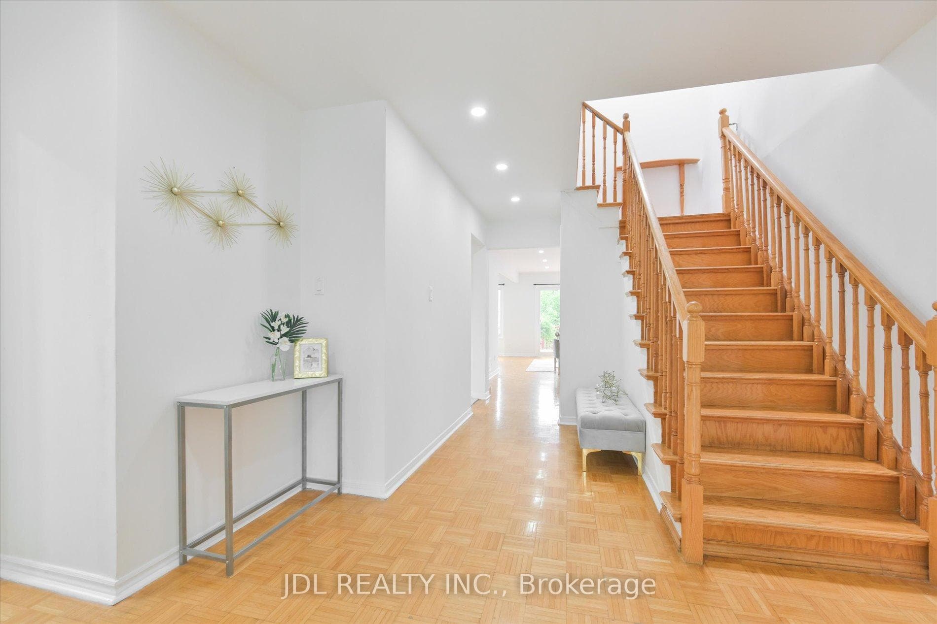 63 Silbury Drive photo 10