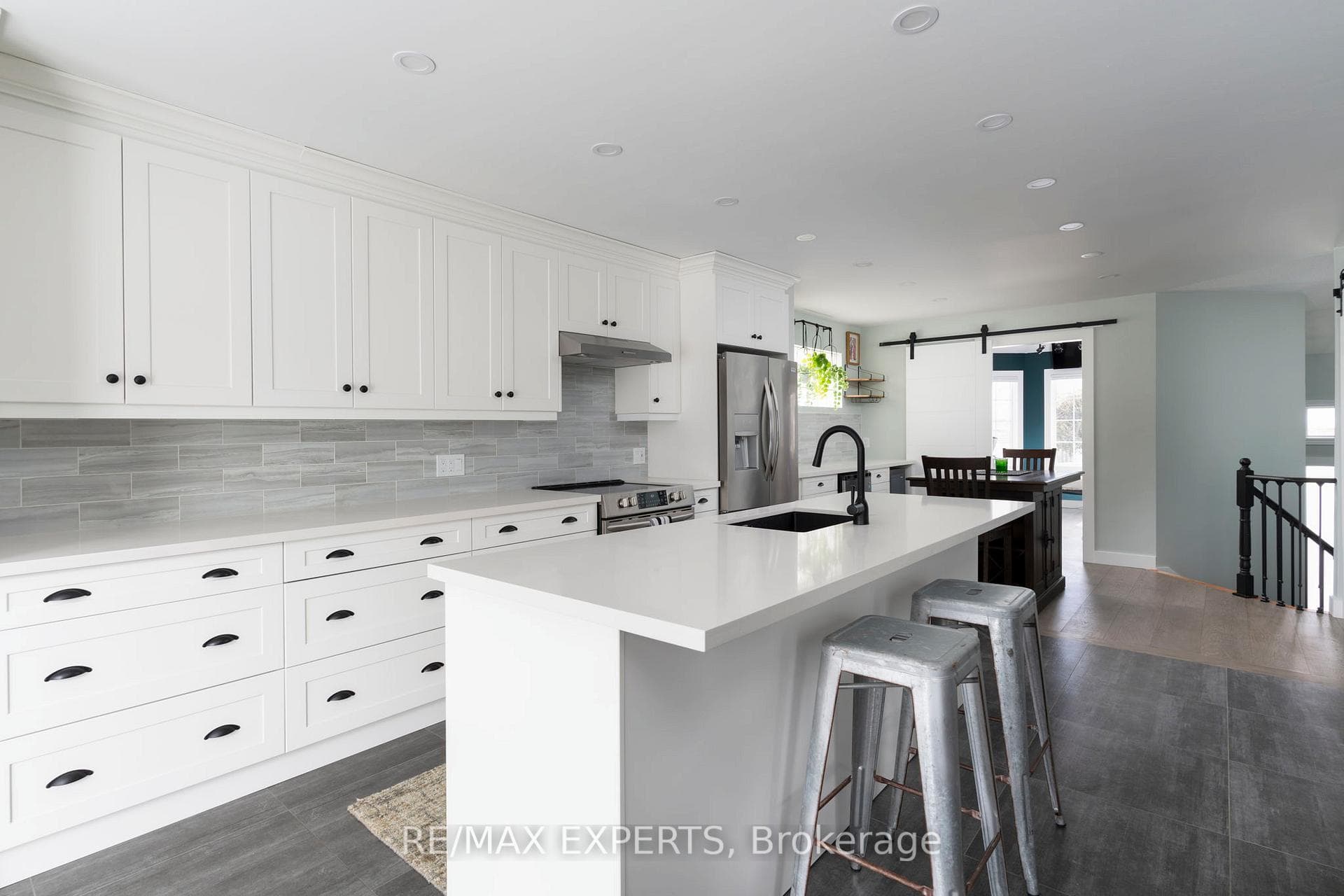 16 Bakerville Street photo 12
