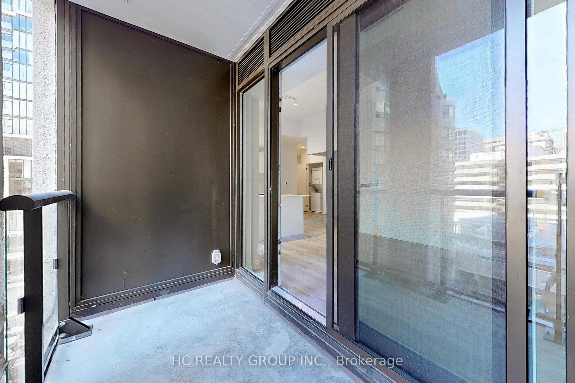 238 Simcoe Street Unit 608 photo 27