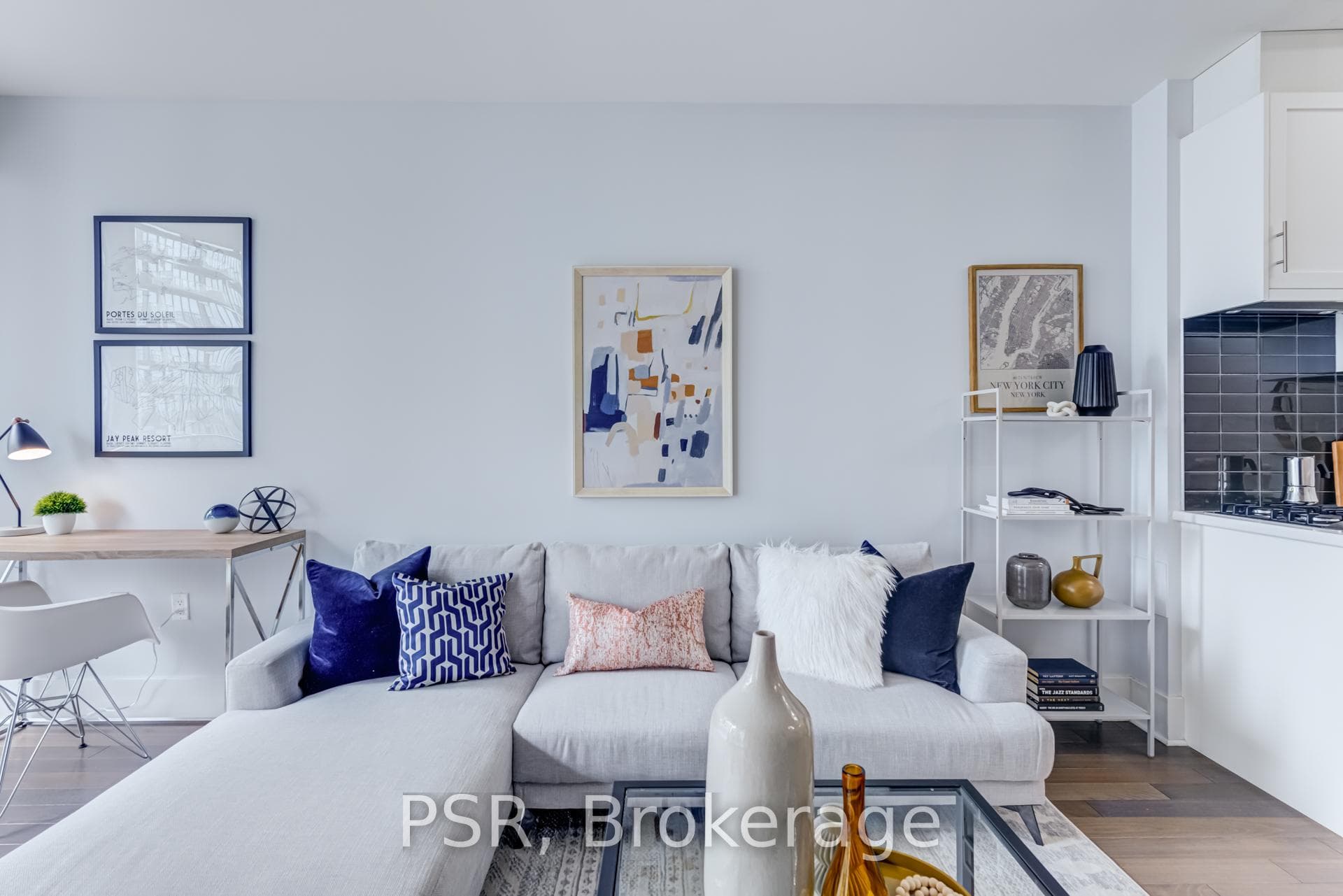 29 Queens Quay Unit 627 photo 7