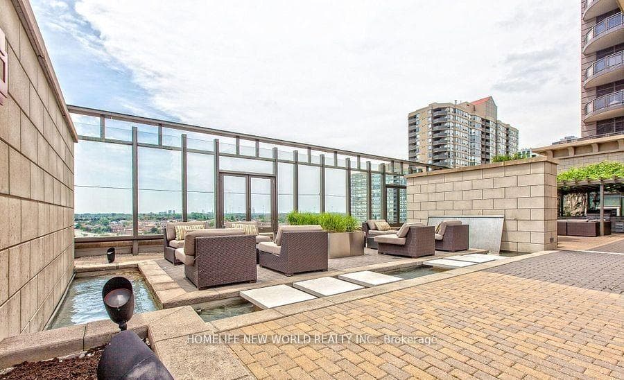 385 Prince Of Wales Drive Unit 1403 photo 19