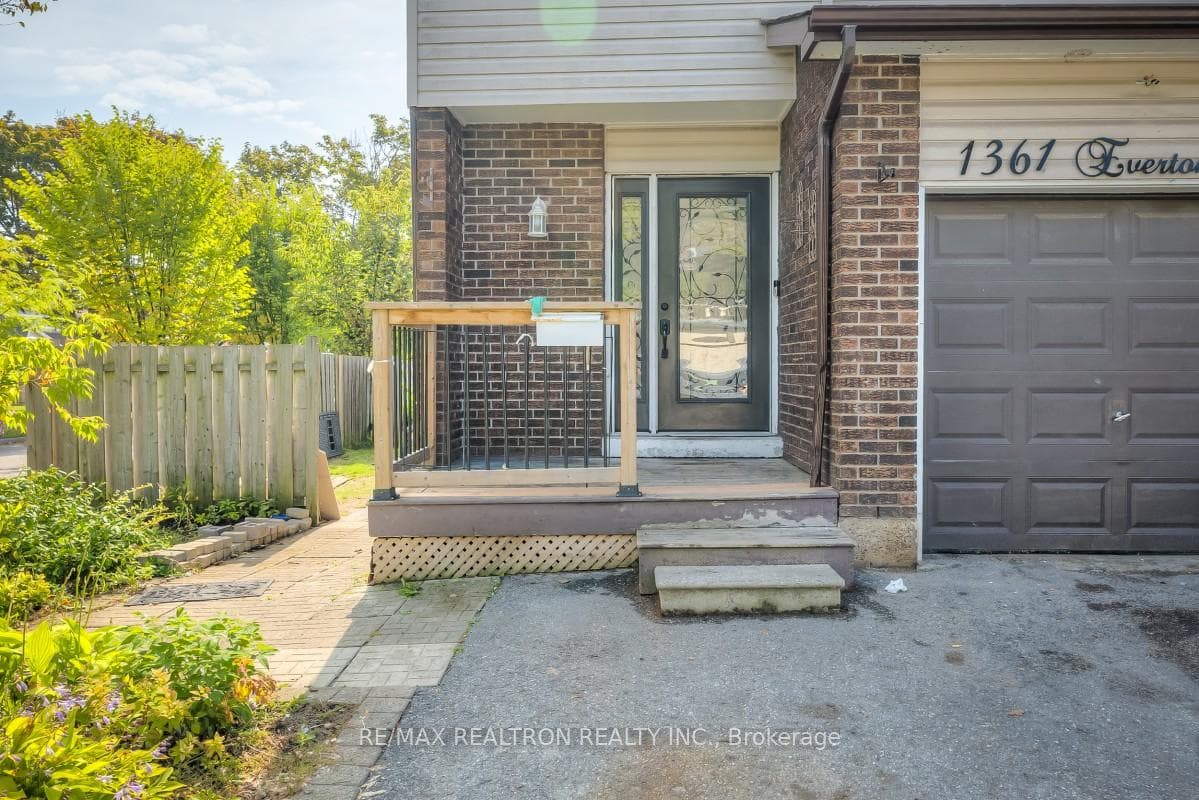 1361 Everton Street Unit Main photo 3