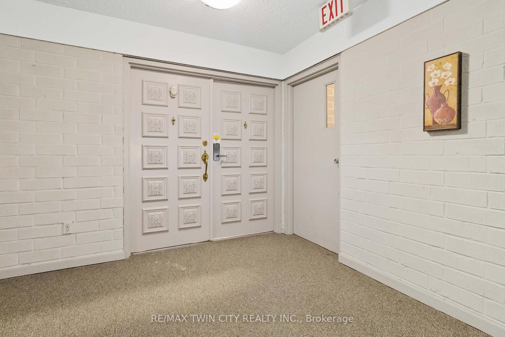 164 Paris Road Unit 602 photo 26