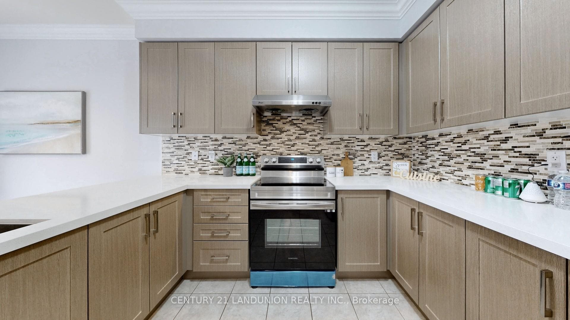 29 Greenspire Avenue photo 14