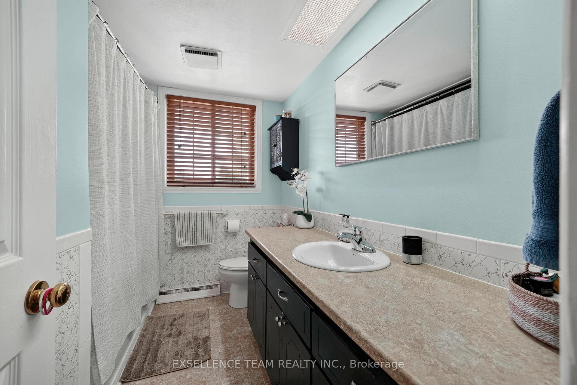 1120 Lasalle Road photo 18