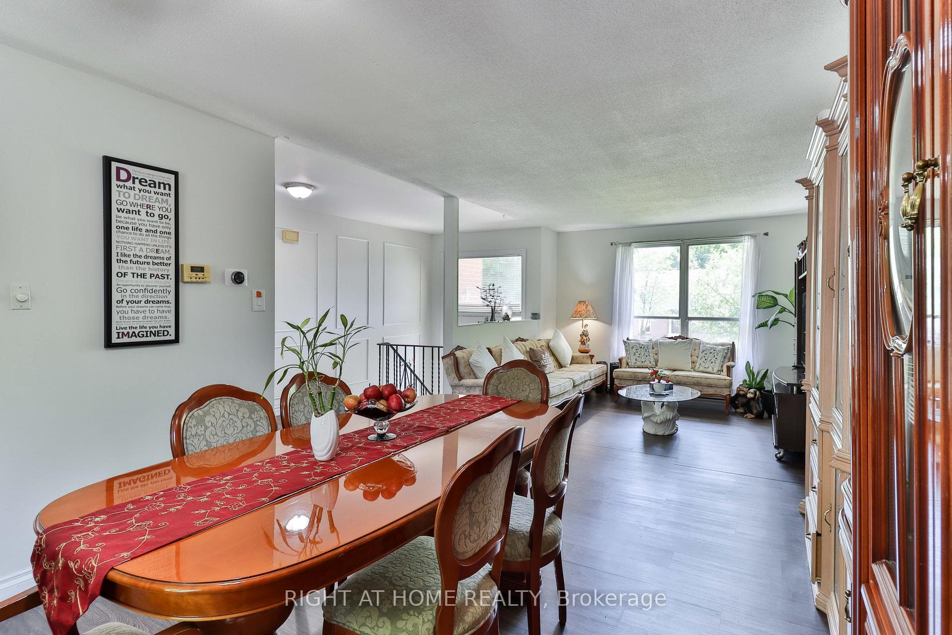 390 Borden Avenue photo 18