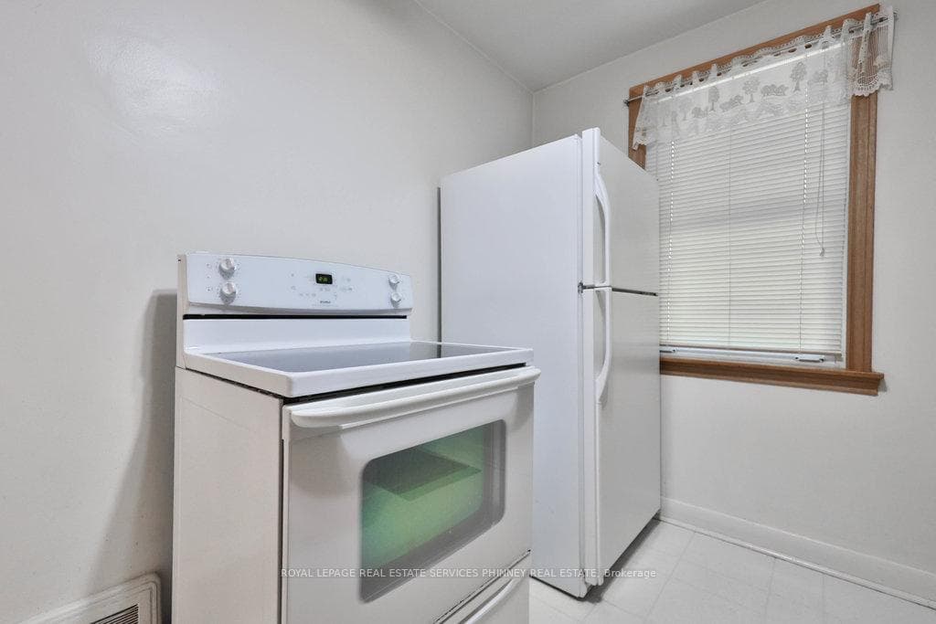 72 Oriole Avenue photo 9