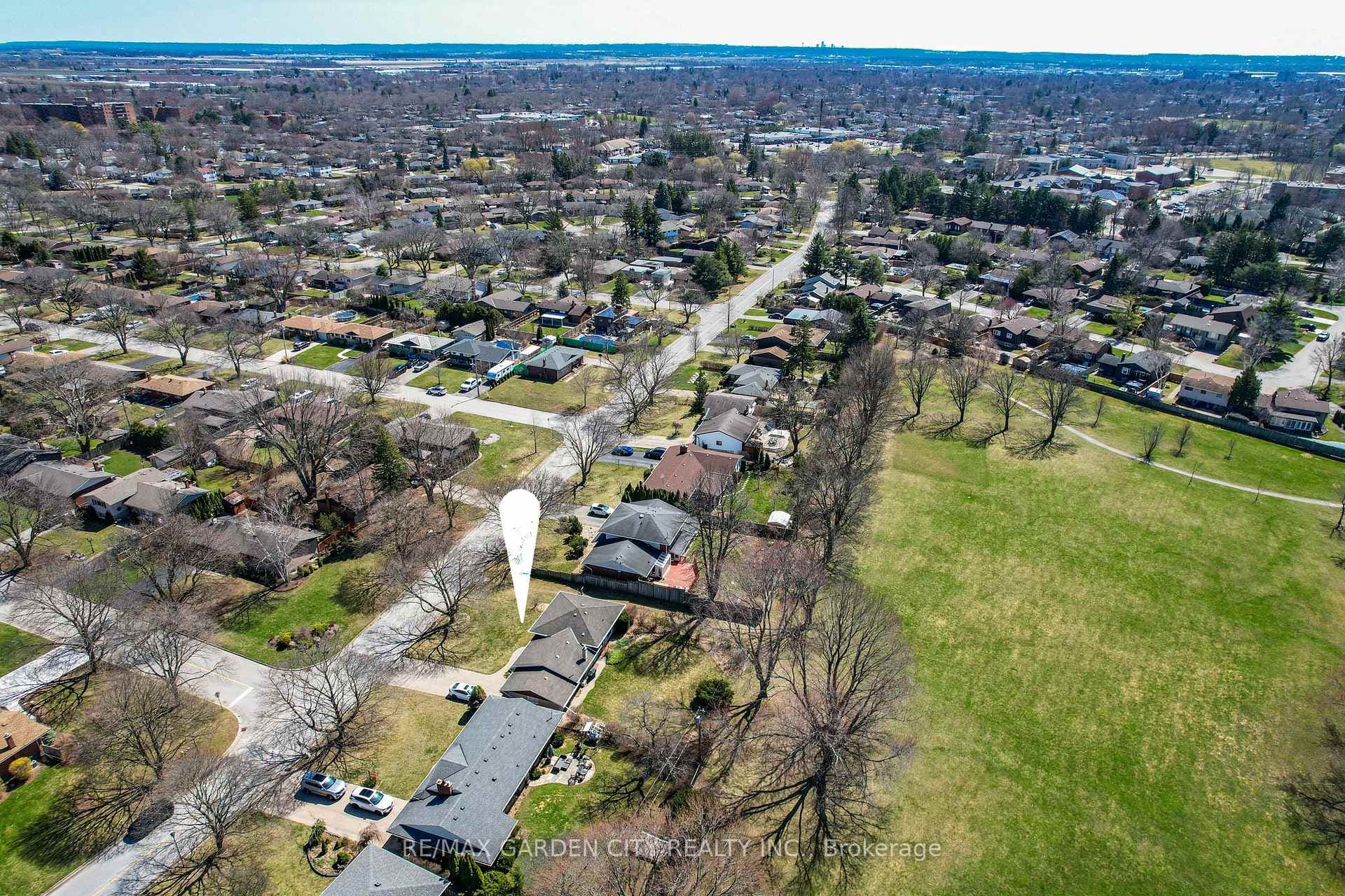 51 Richelieu Drive photo 31