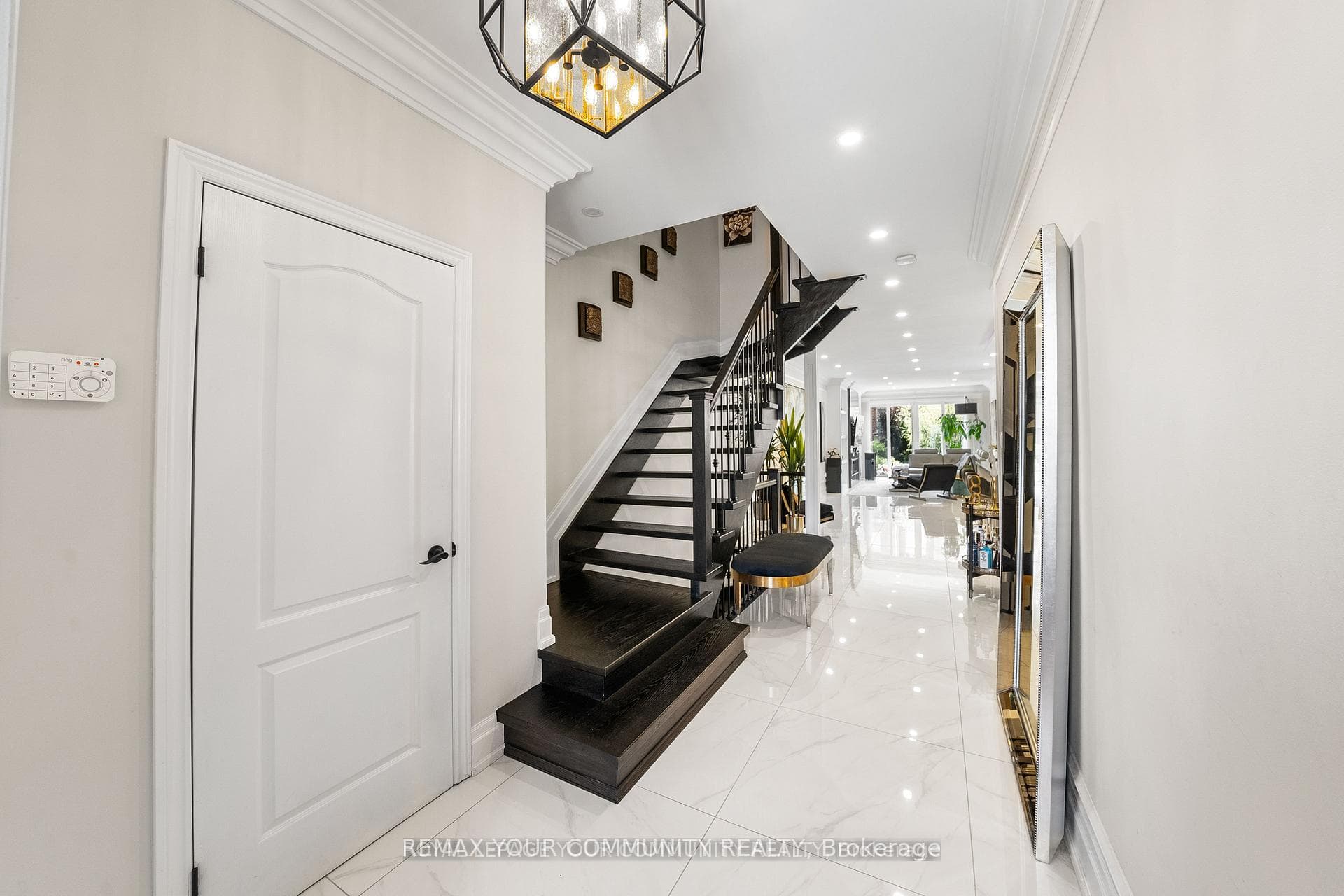 37 Copperstone Crescent photo 14