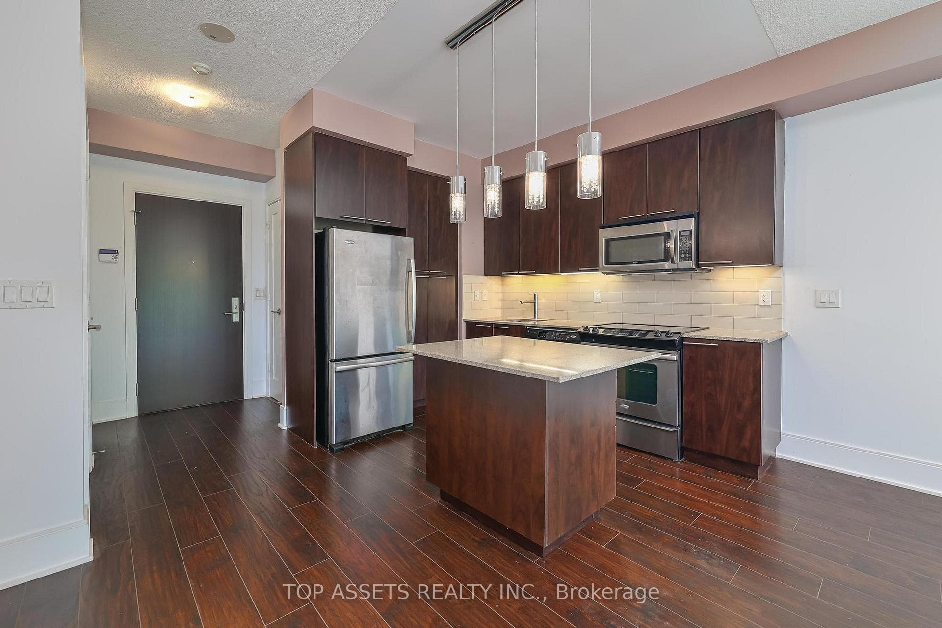 25 Broadway Avenue Unit 708 photo 12