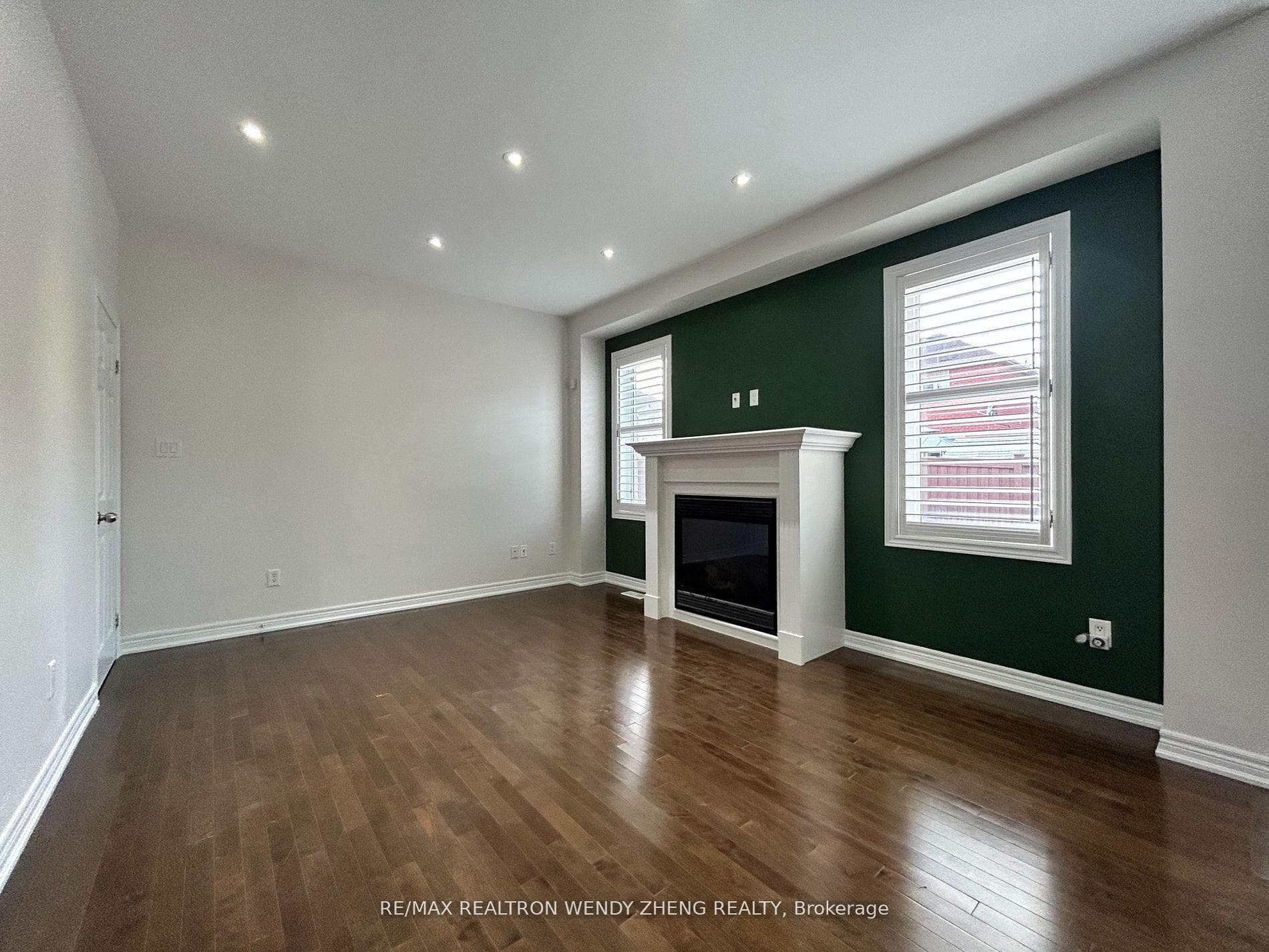 33 Begonia Crescent Unit Upper photo 8