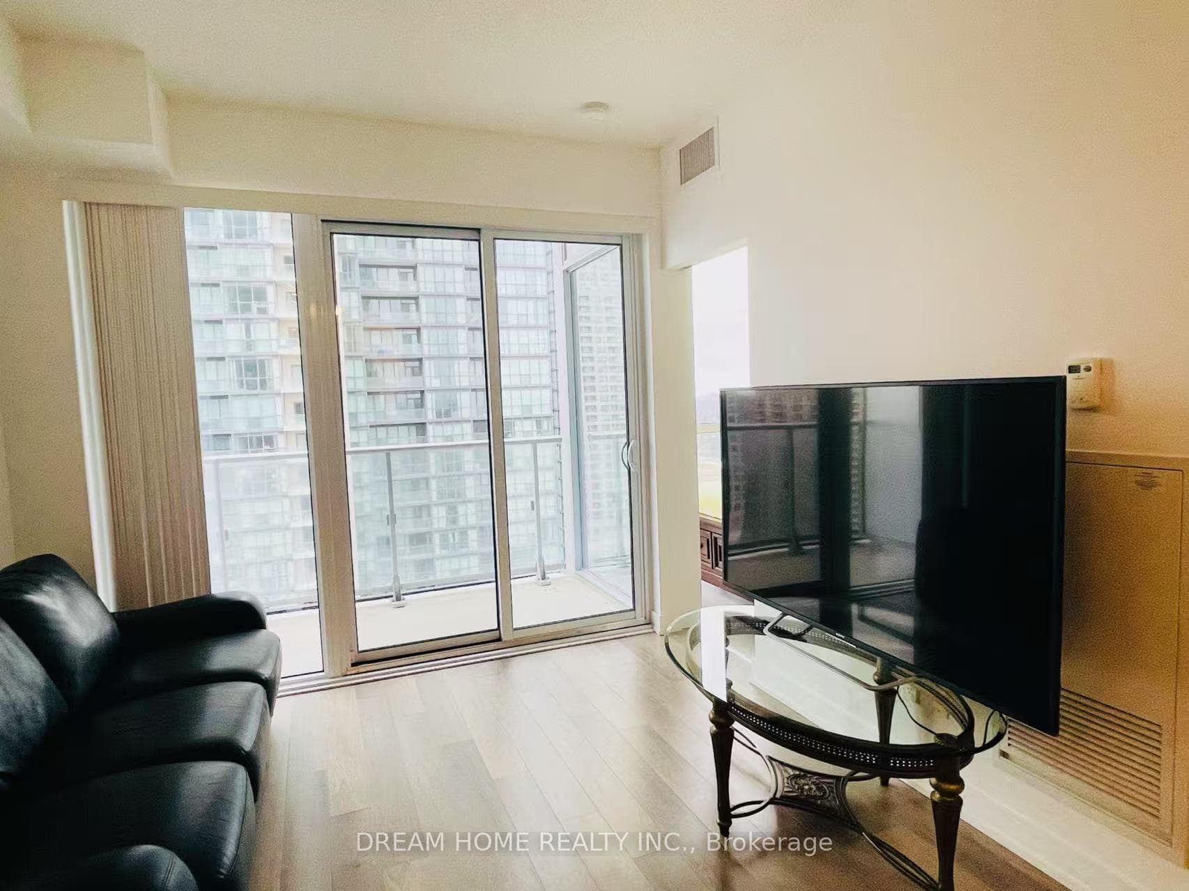 5180 Yonge Street Unit 1810 photo 13