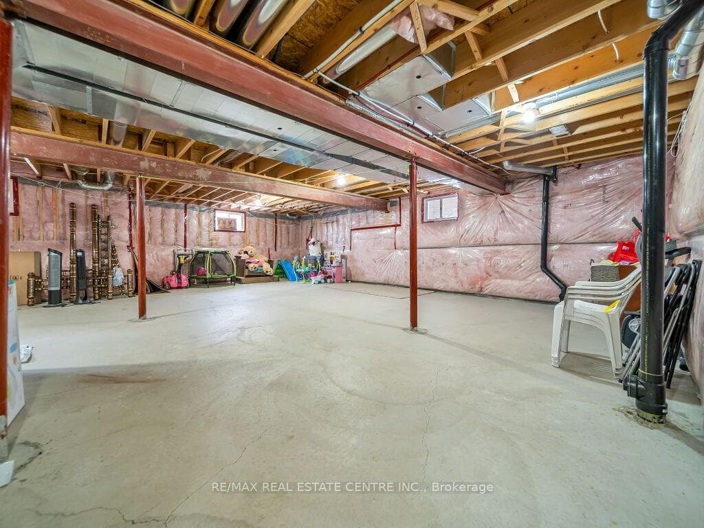 3 Creighton Avenue photo 39