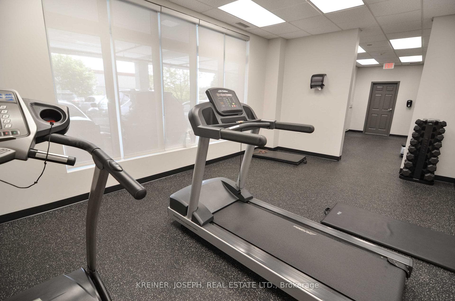 15450 Yonge Street Unit 404 photo 37