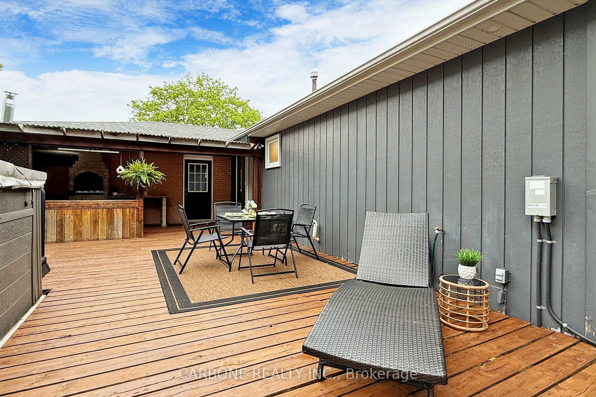 62 Valerie Court photo 29