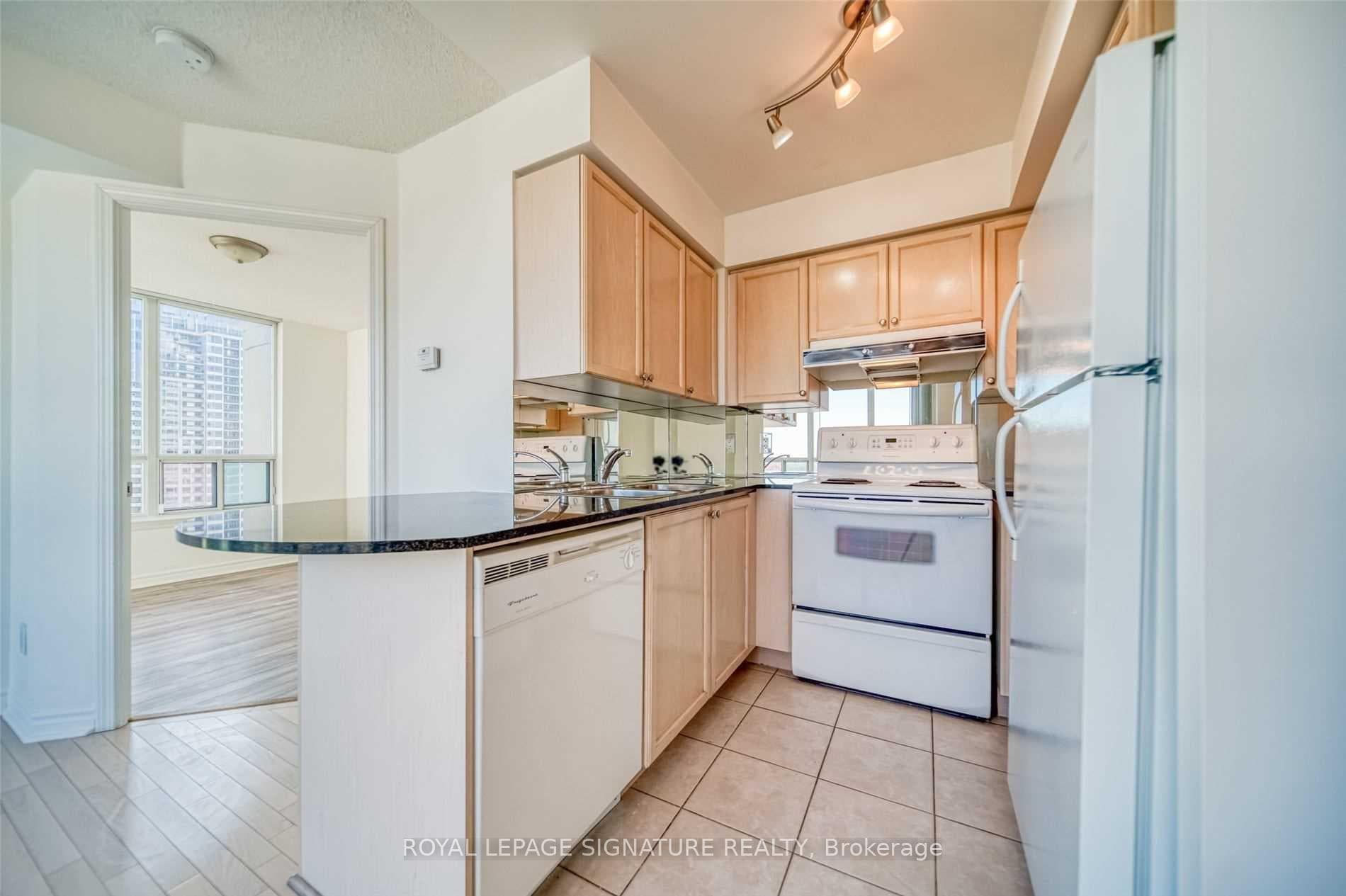 17 Barberry Place Unit 1402 photo 10