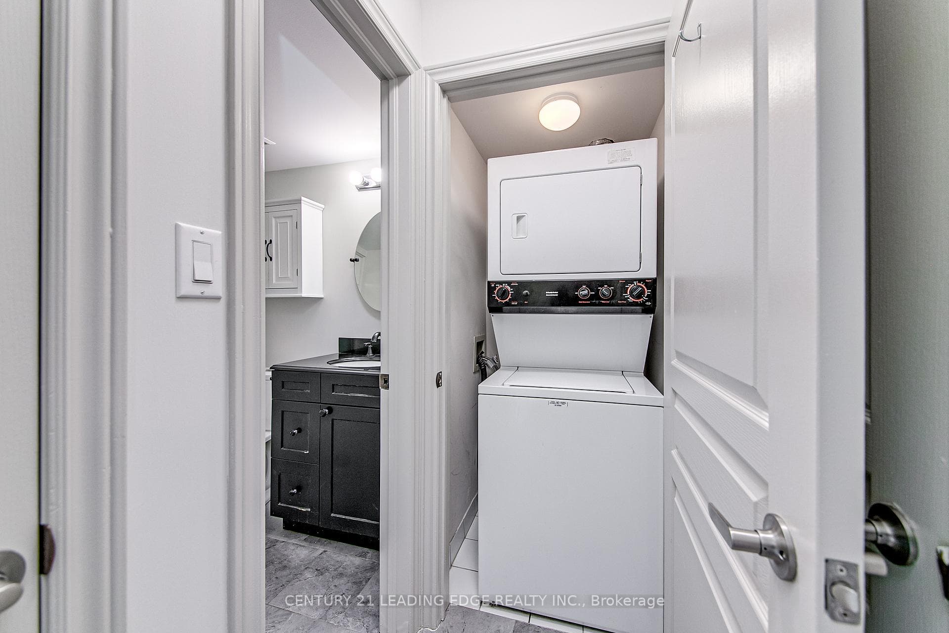 4 BRIAR HILL Heights Unit 405 photo 12