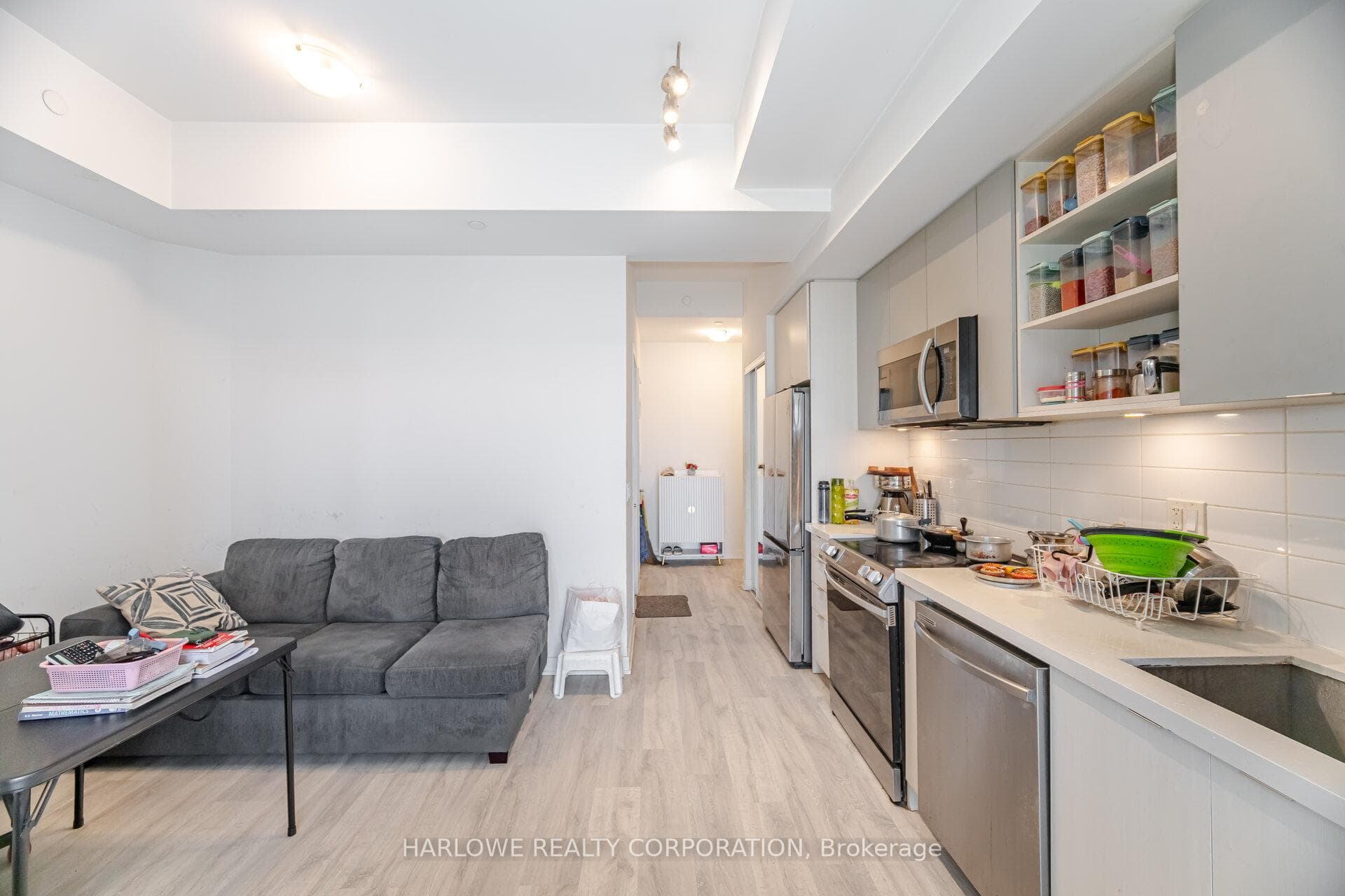4655 Metcalfe Avenue Unit 204 photo 3