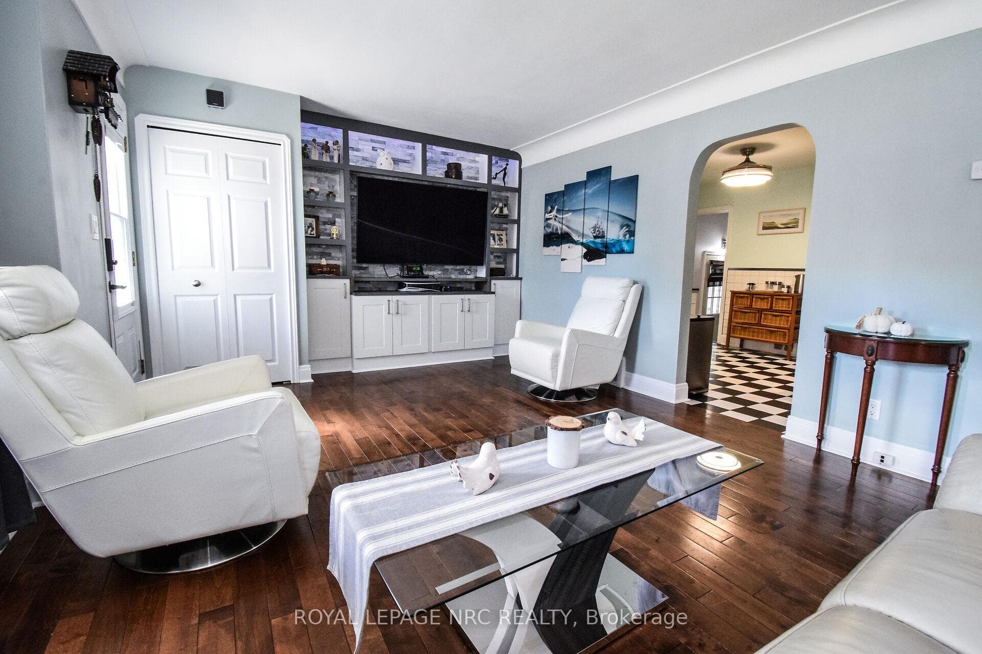 850 David Street photo 7