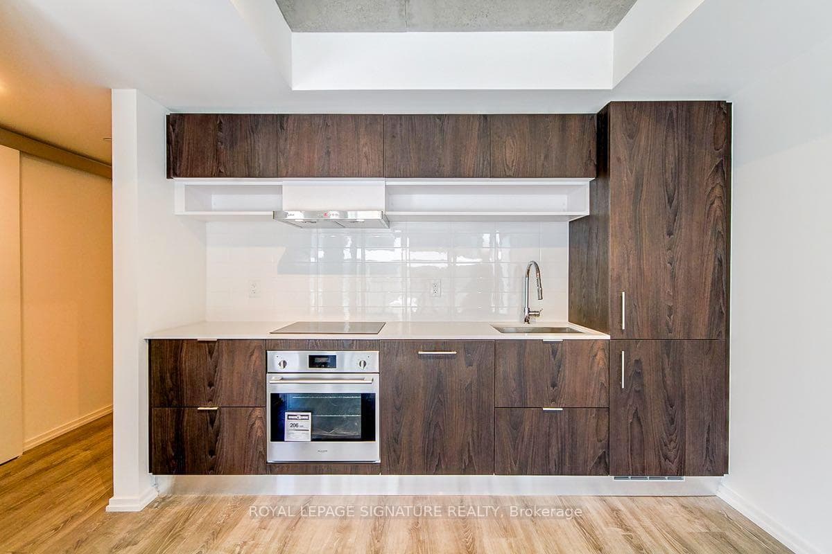 8 Hillsdale Avenue Unit 740 photo 3