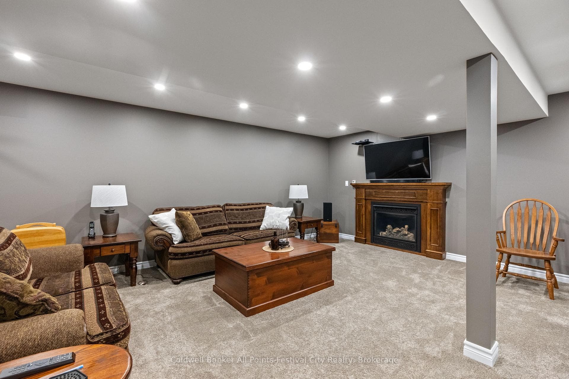 68 Sprung Court photo 30