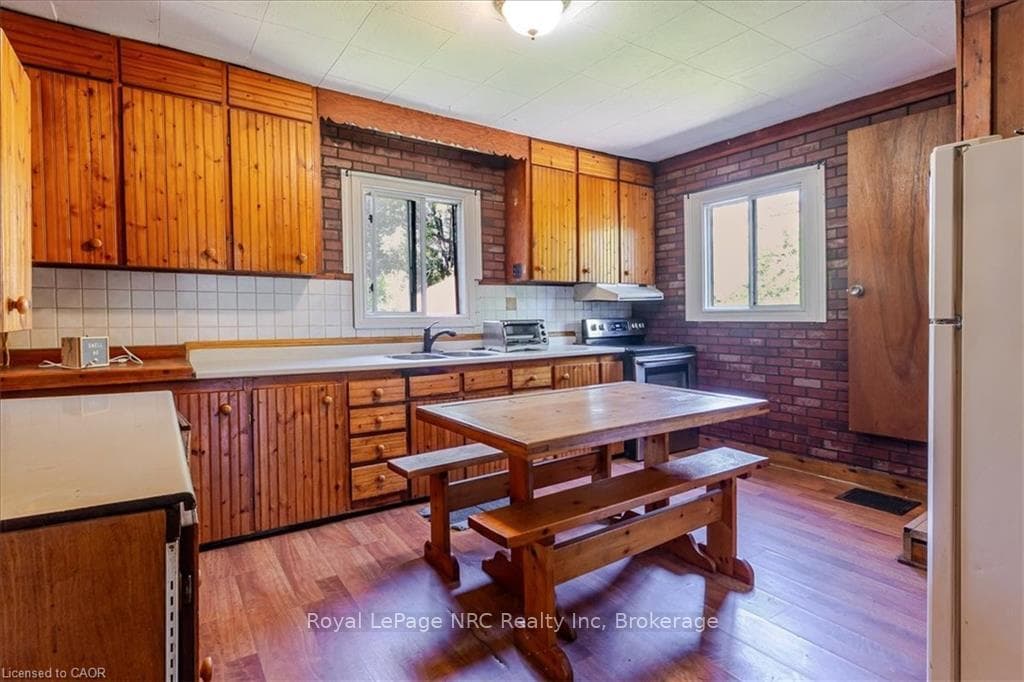 382 Beach Boulevard photo 33