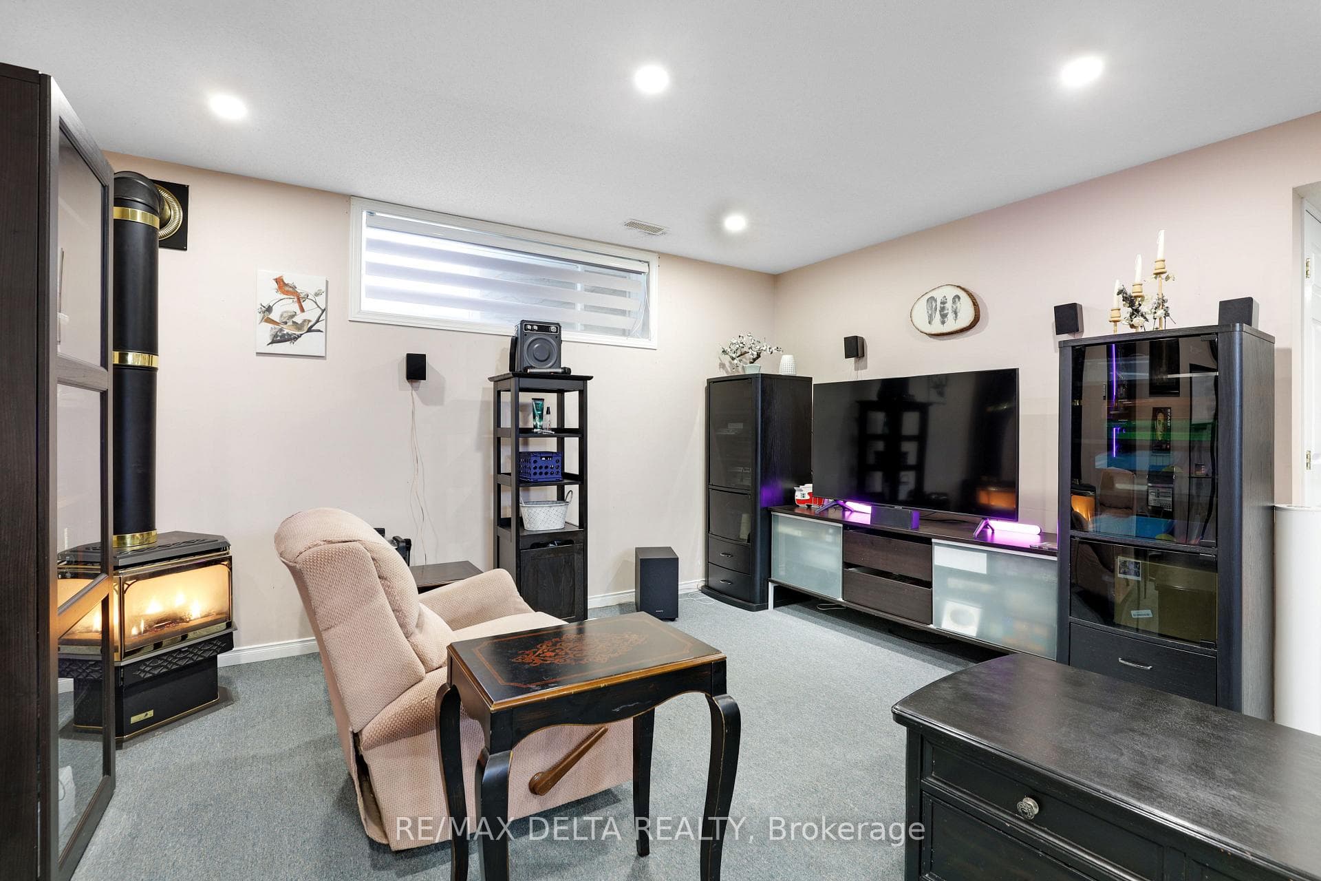 2031 Devine Road photo 20