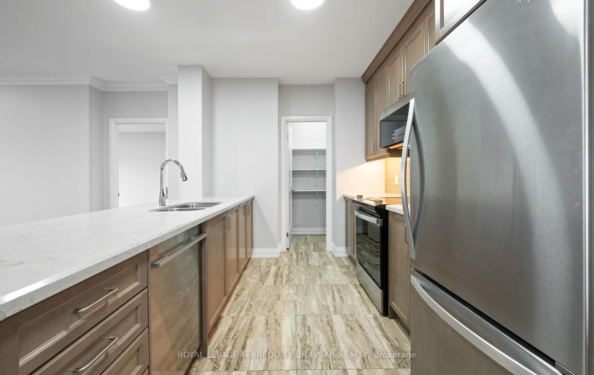 830 Megson Terrace Unit 621 photo 12