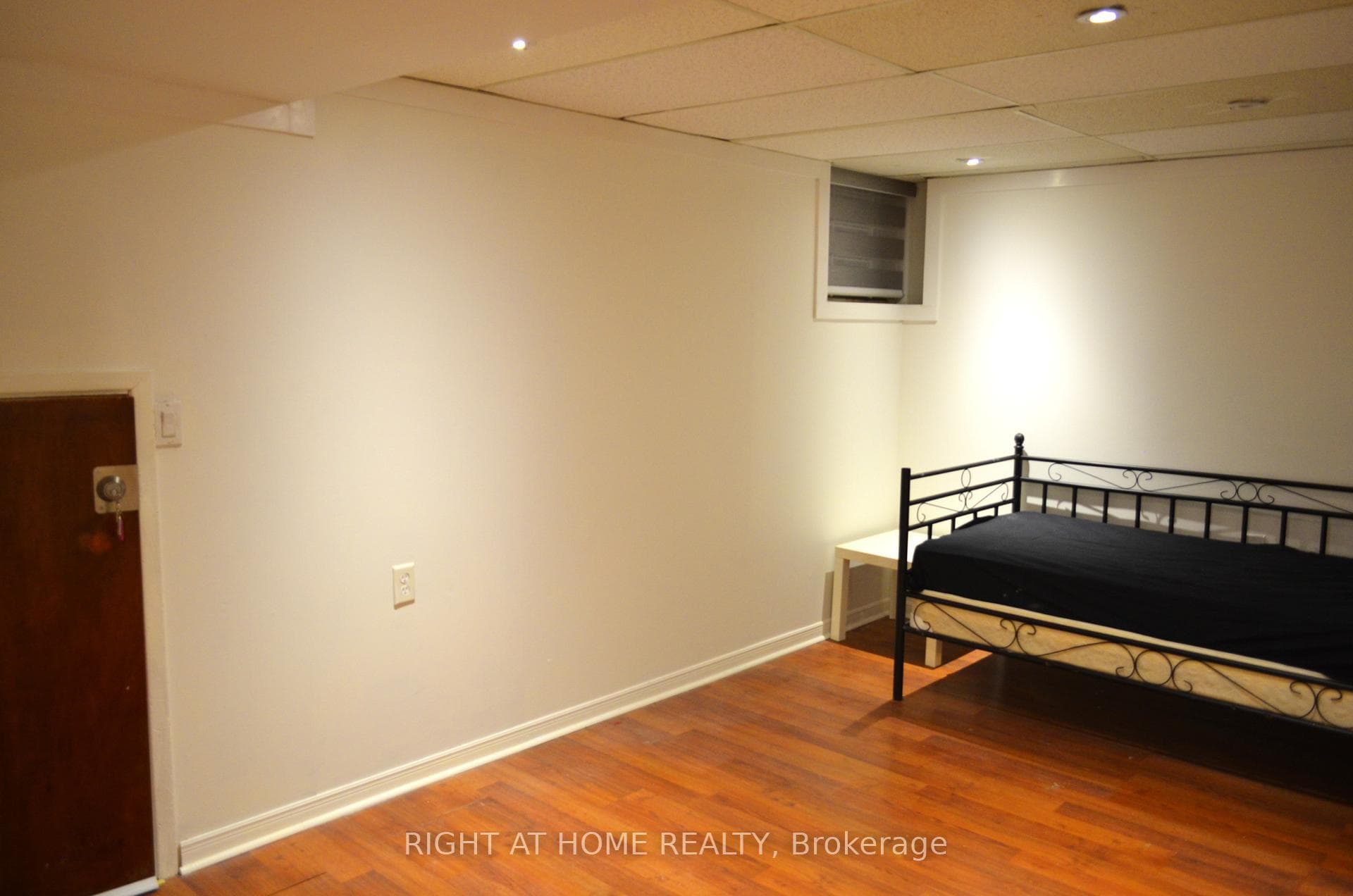 4 Rovinelli Road Unit BSMT photo 5