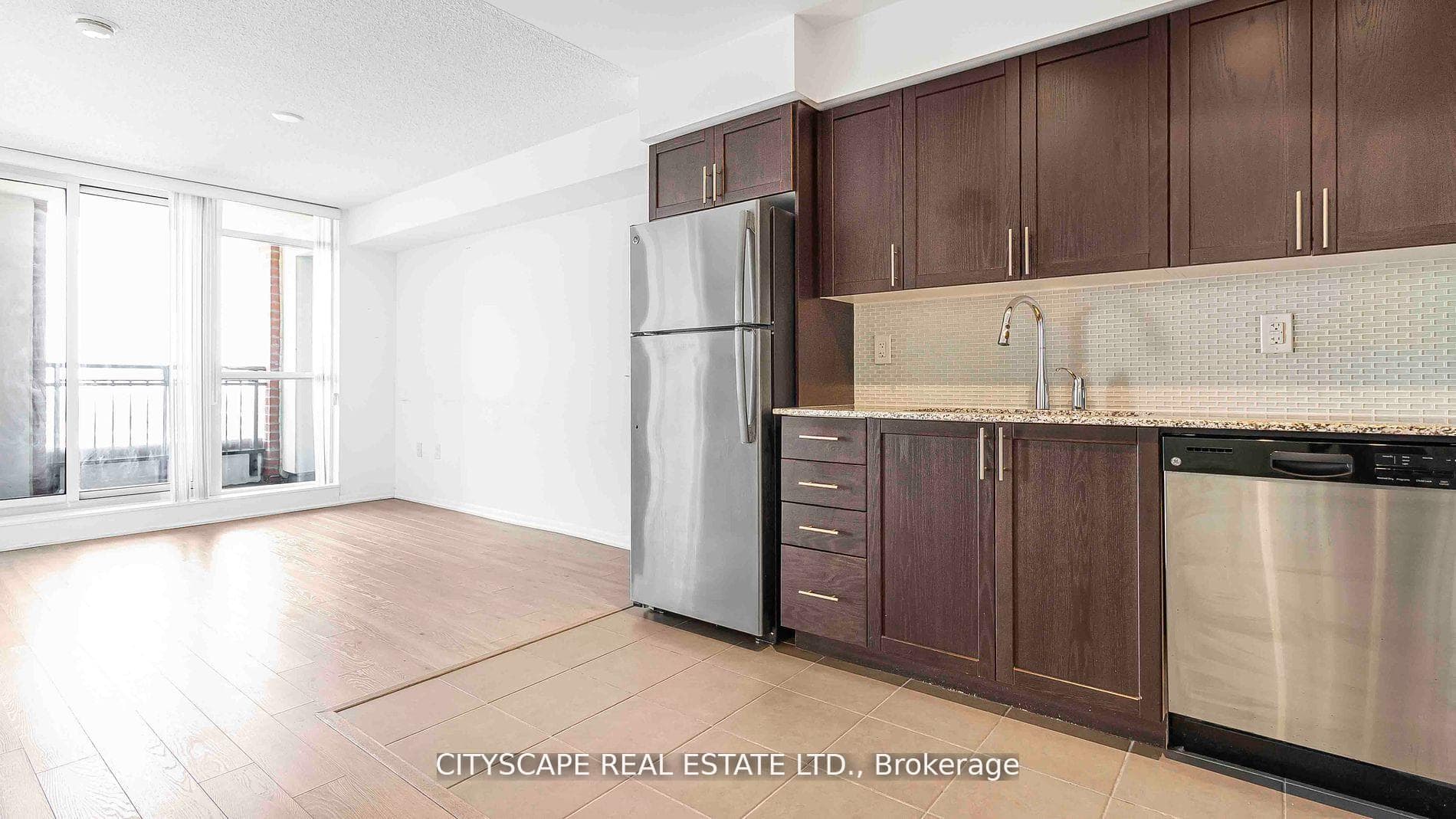 830 Lawrence Avenue Unit 1412 photo 4