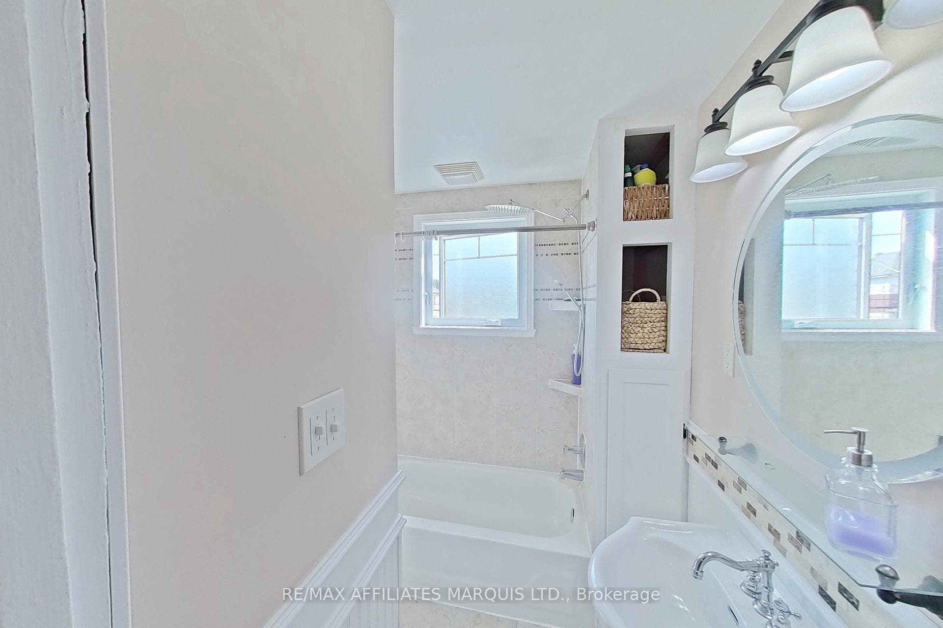 54 Lefebvre Avenue photo 11