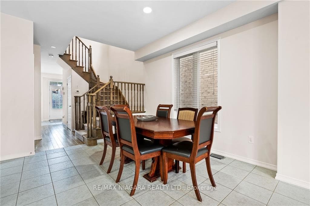 8655 Pawpaw Lane photo 7