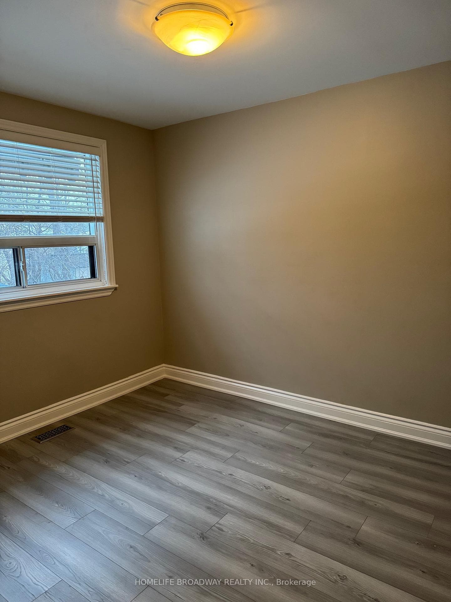 381 Taylor Mills Drive Unit Main Floor photo 11